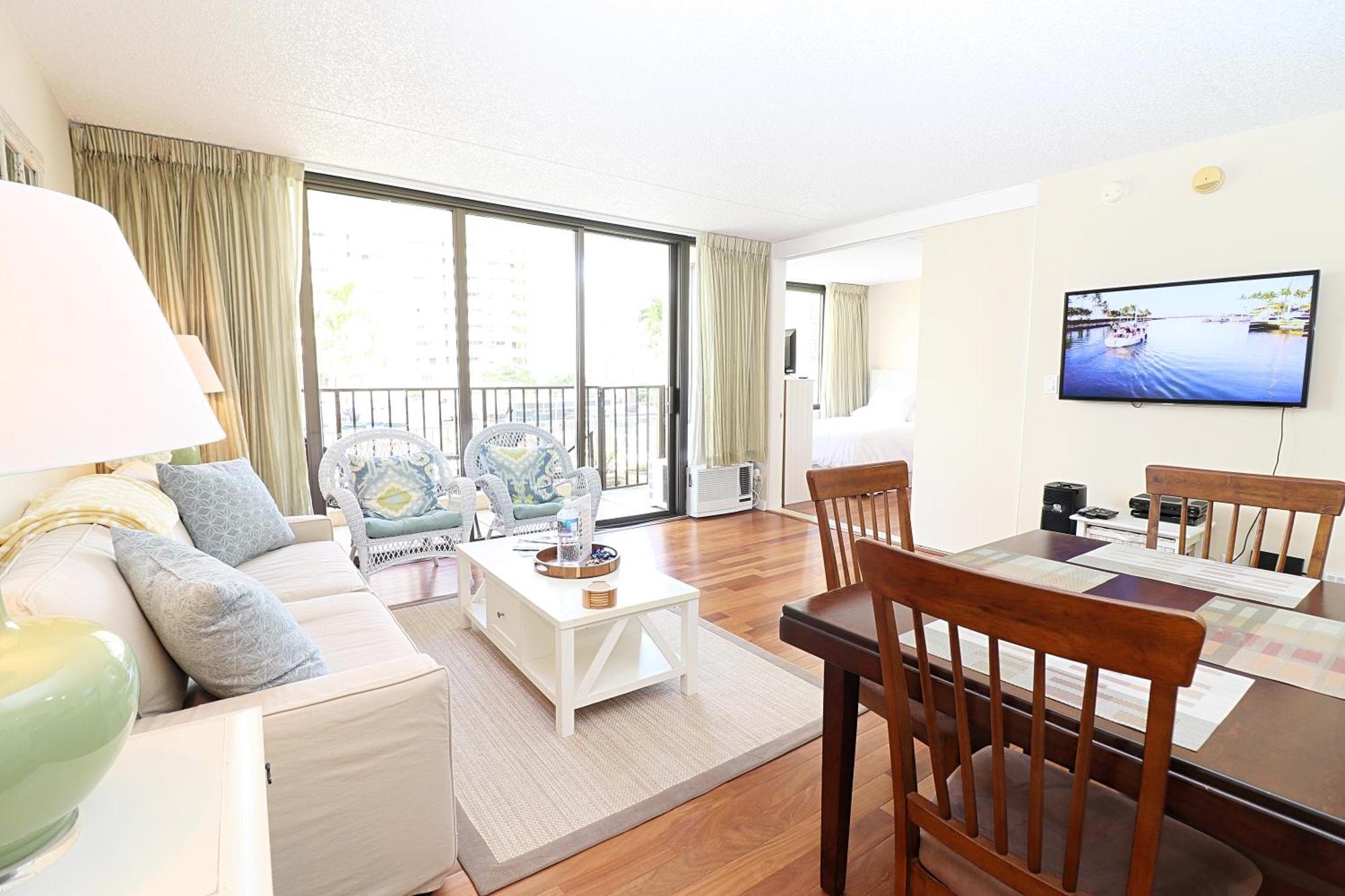 Waikiki 1 Bedroom W/ A/c! Apartment