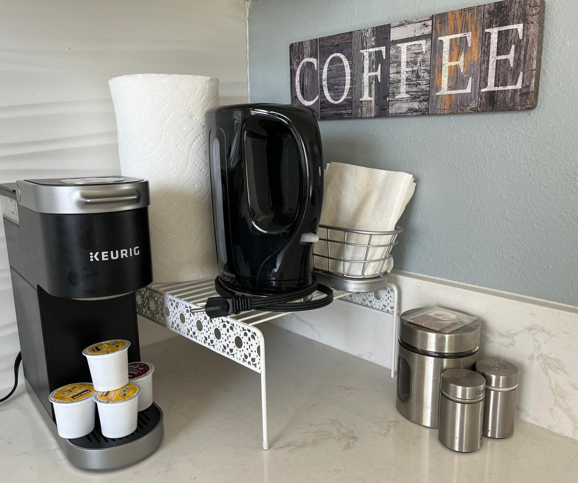 Free Parking, 2 Bedroom Waikiki Sleeps 6