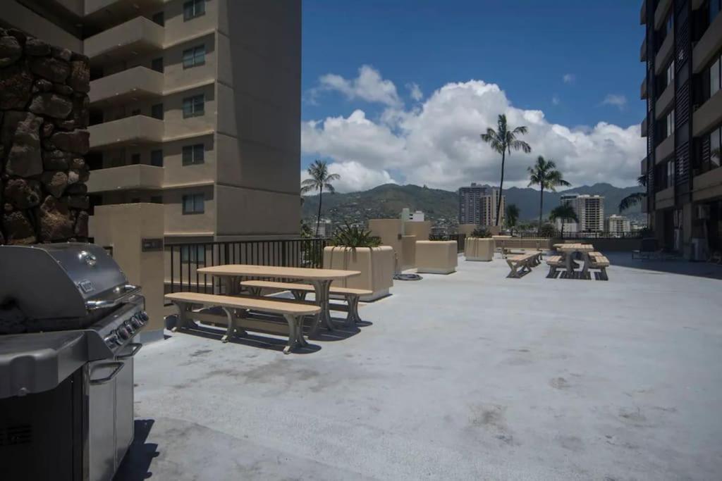 Apartment 30th Fl King Bed View Honolulu