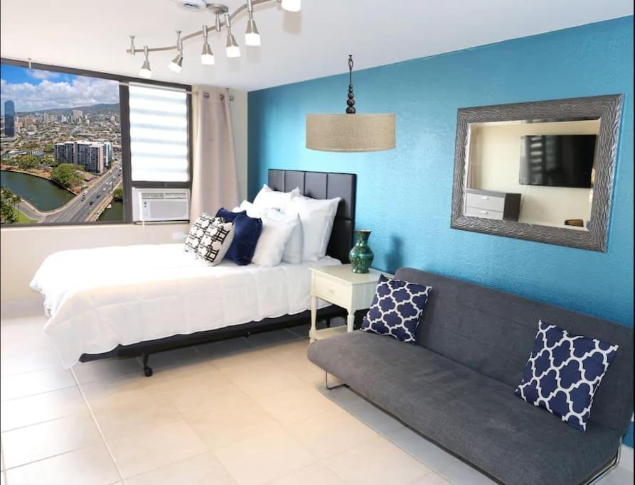 30th Fl King Bed View *