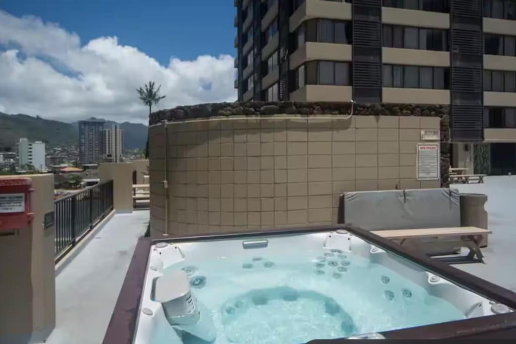 30th Fl King Bed View Apartment Honolulu