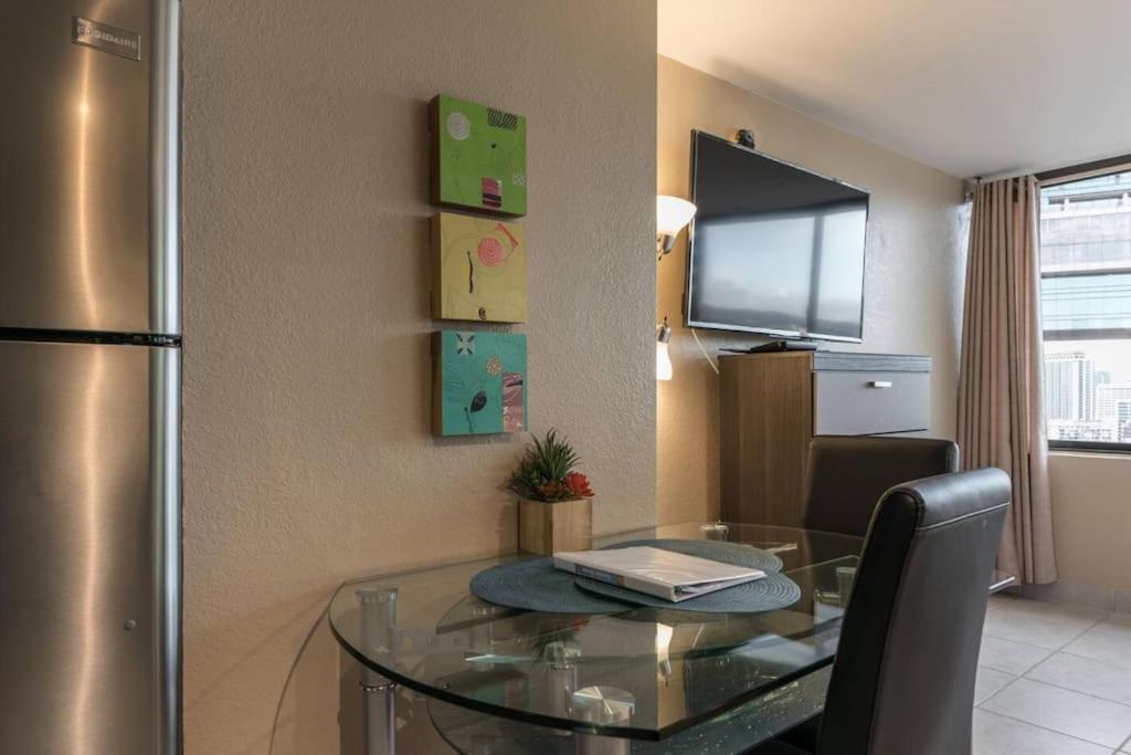 30th Fl King Bed View Apartment *