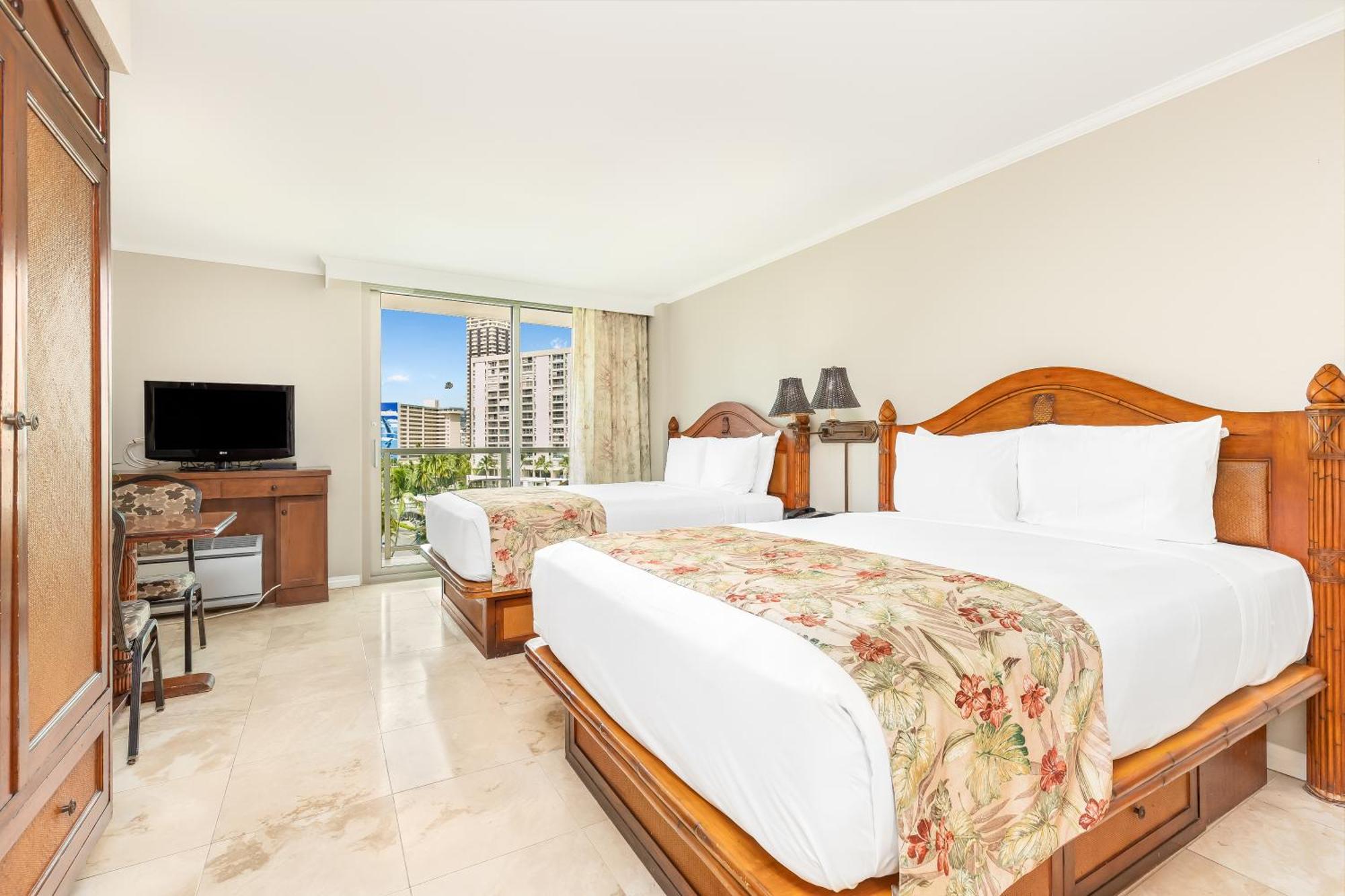 Luana Waikiki & Honolulu