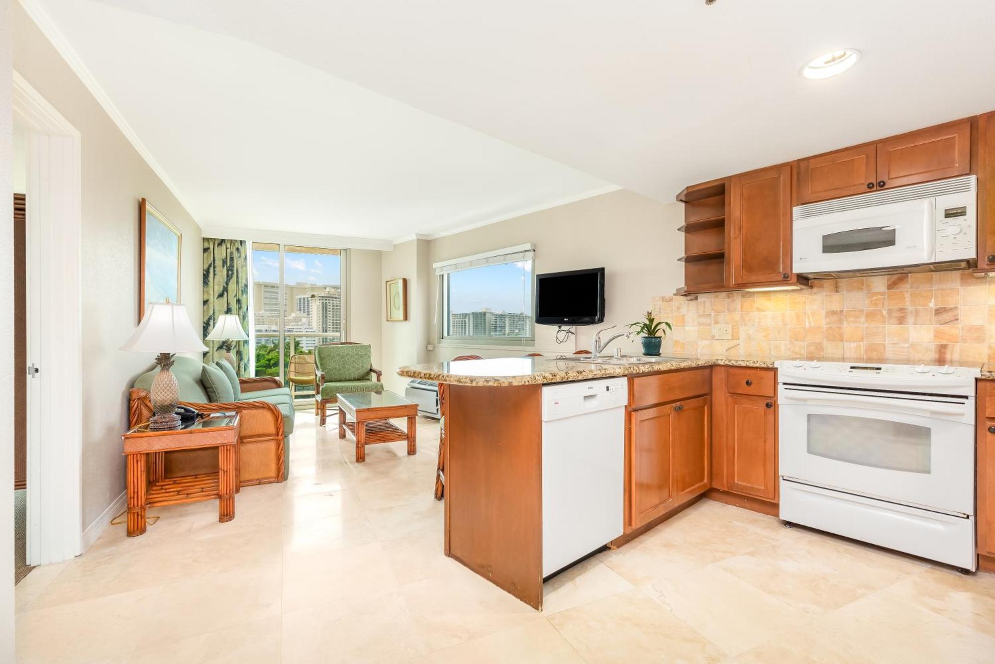 Luana Waikiki & Hotel 4*