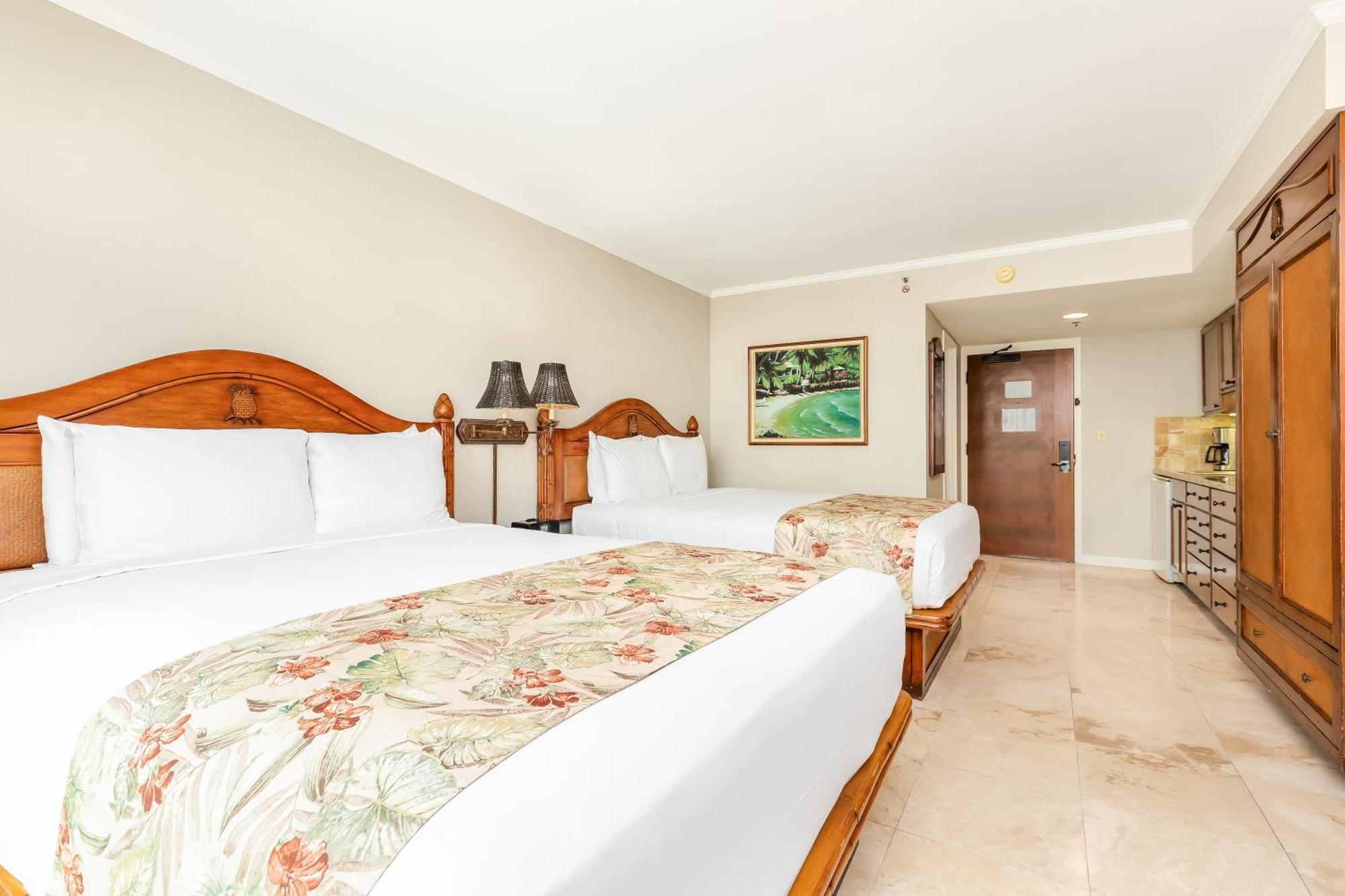 Luana Waikiki & Hotel Honolulu
