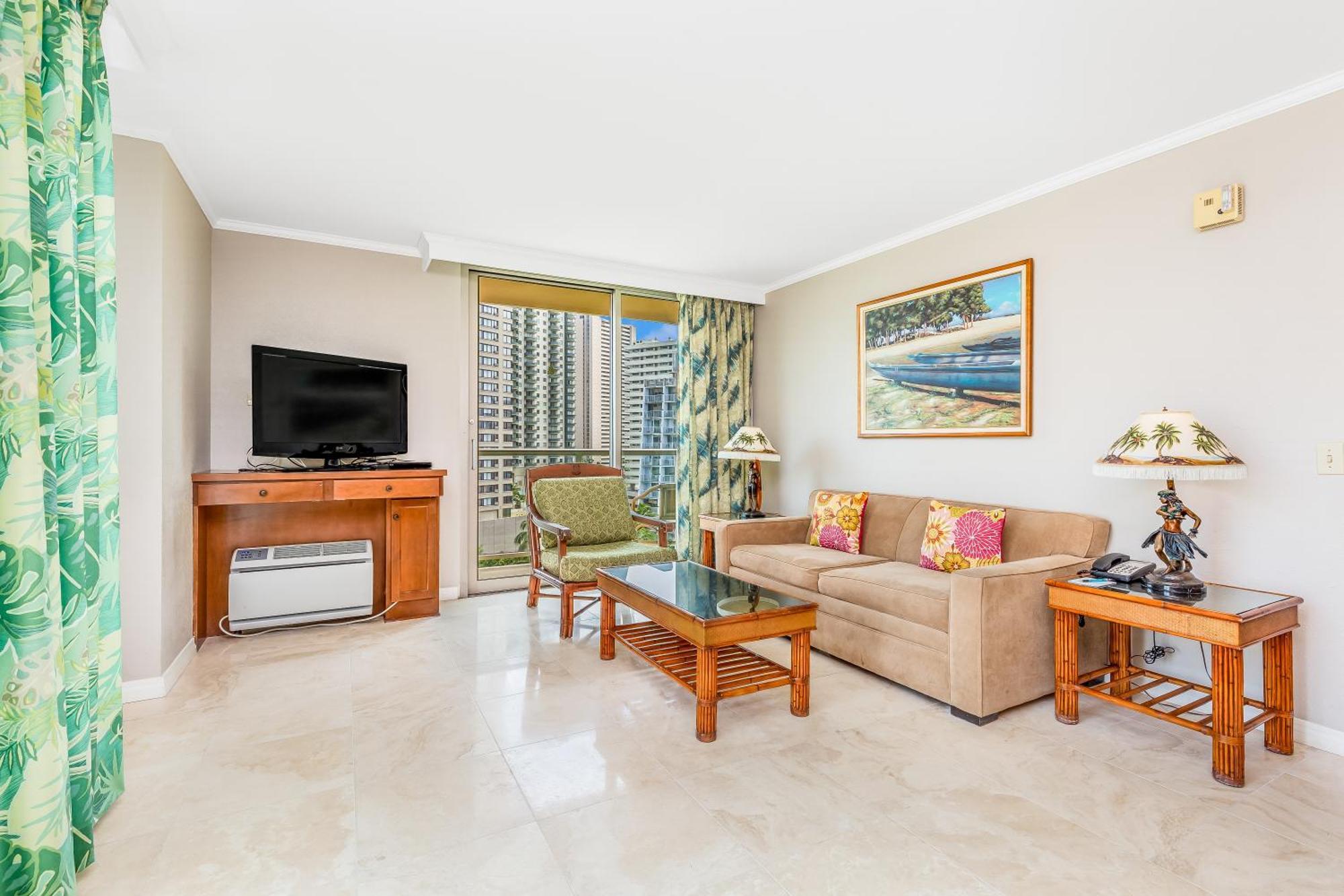 Luana Waikiki & Hotel