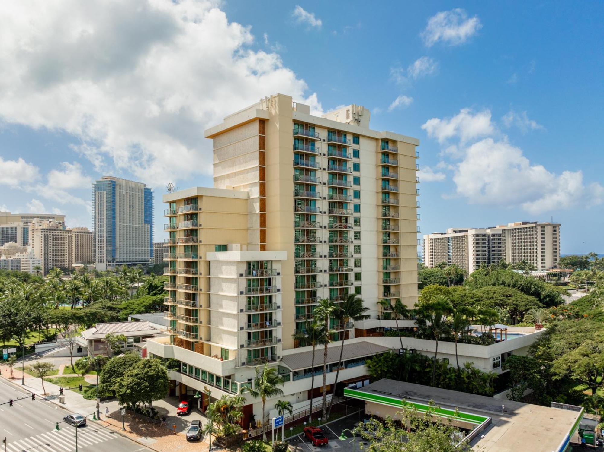Luana Waikiki & 4* Honolulu