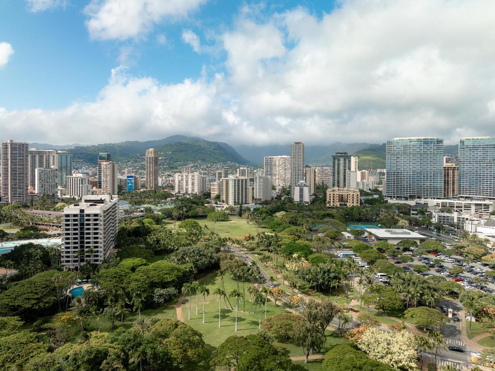 Hotel Luana Waikiki & 4*