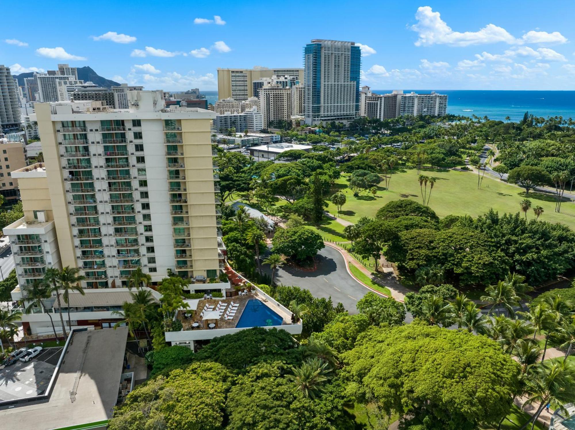 Luana Waikiki & 4* Honolulu
