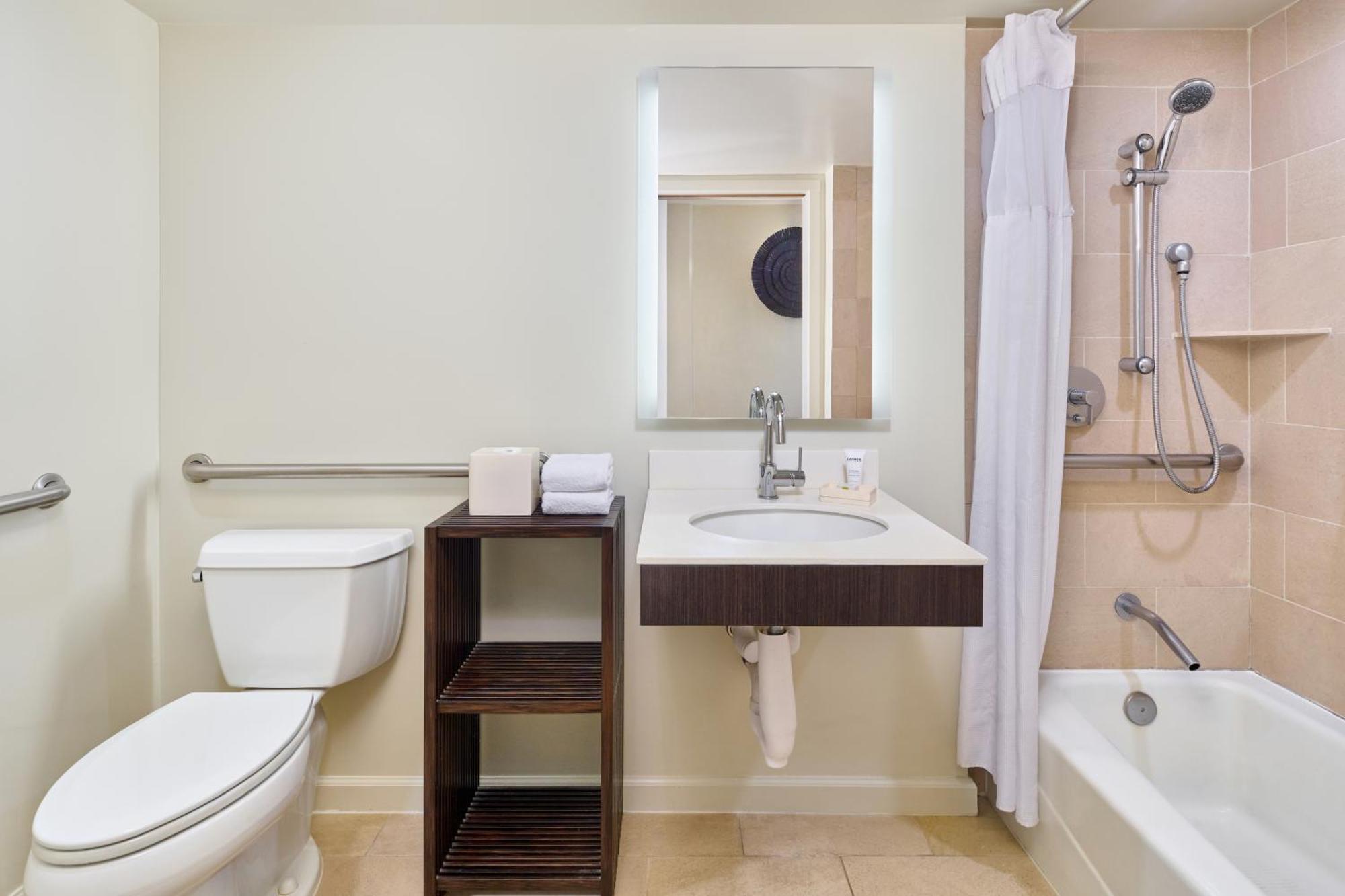 Hotel Renew 3*