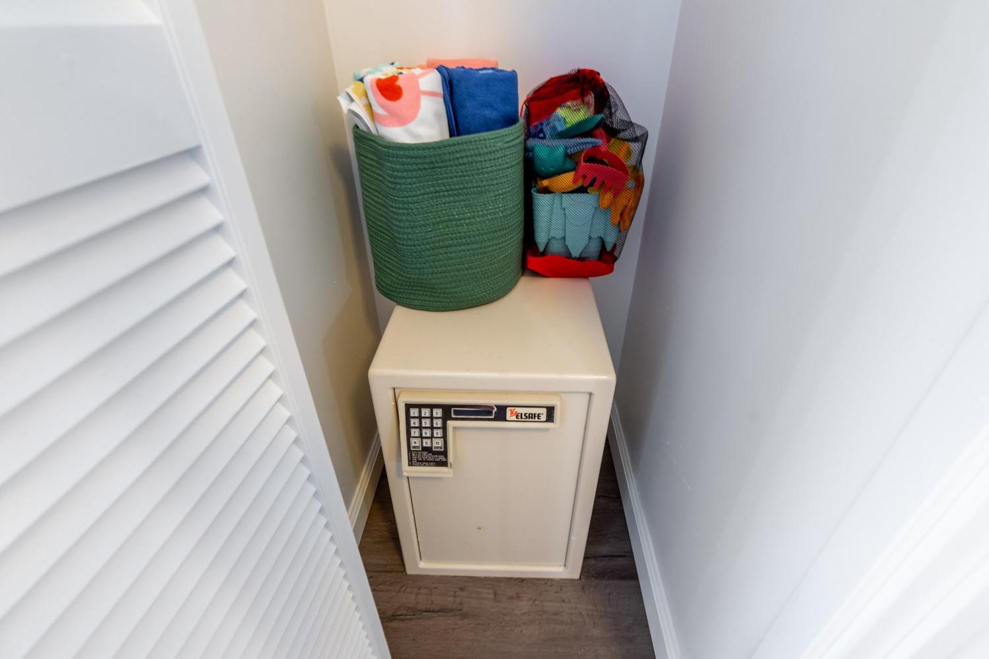 Downtown Skyview - 1bed&den- Free Parking Honolulu