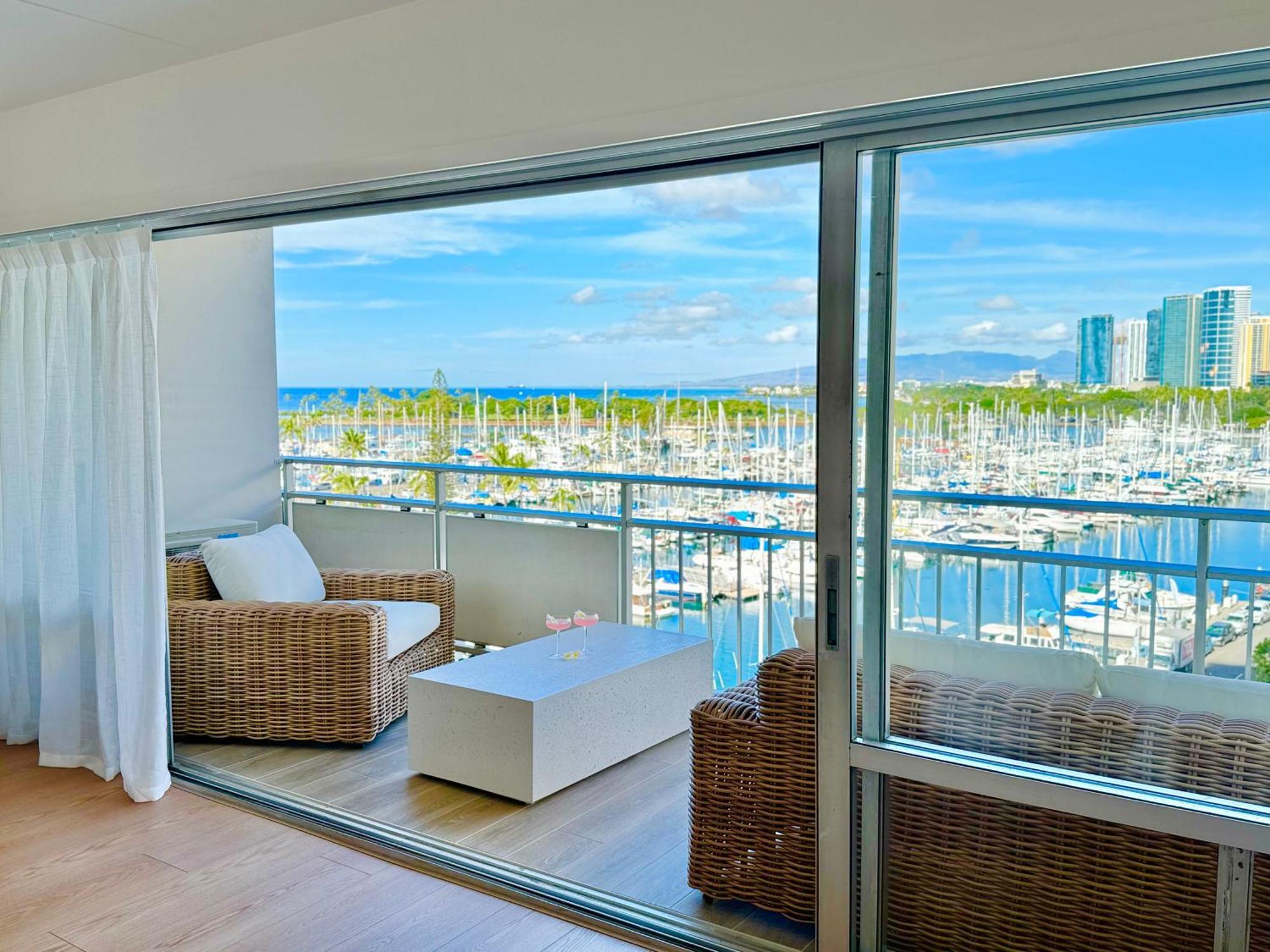 Panoramic Oceanview - Full Kitchen In Each Room, 2 Swimming Pools, Onsite Restaurants, Fireworks Every Friday Apartment Honolulu