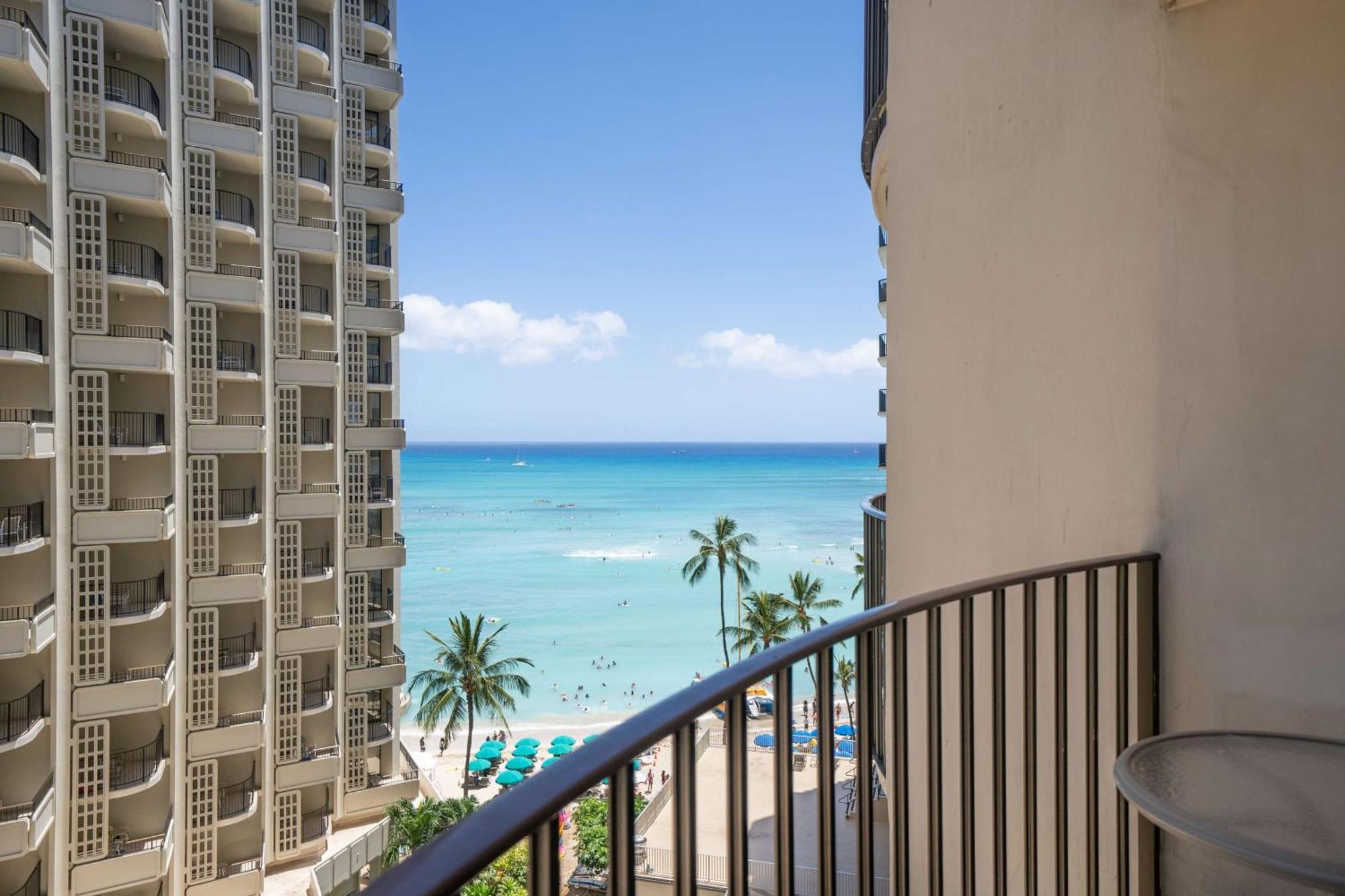 Outrigger Waikiki Resort 4*