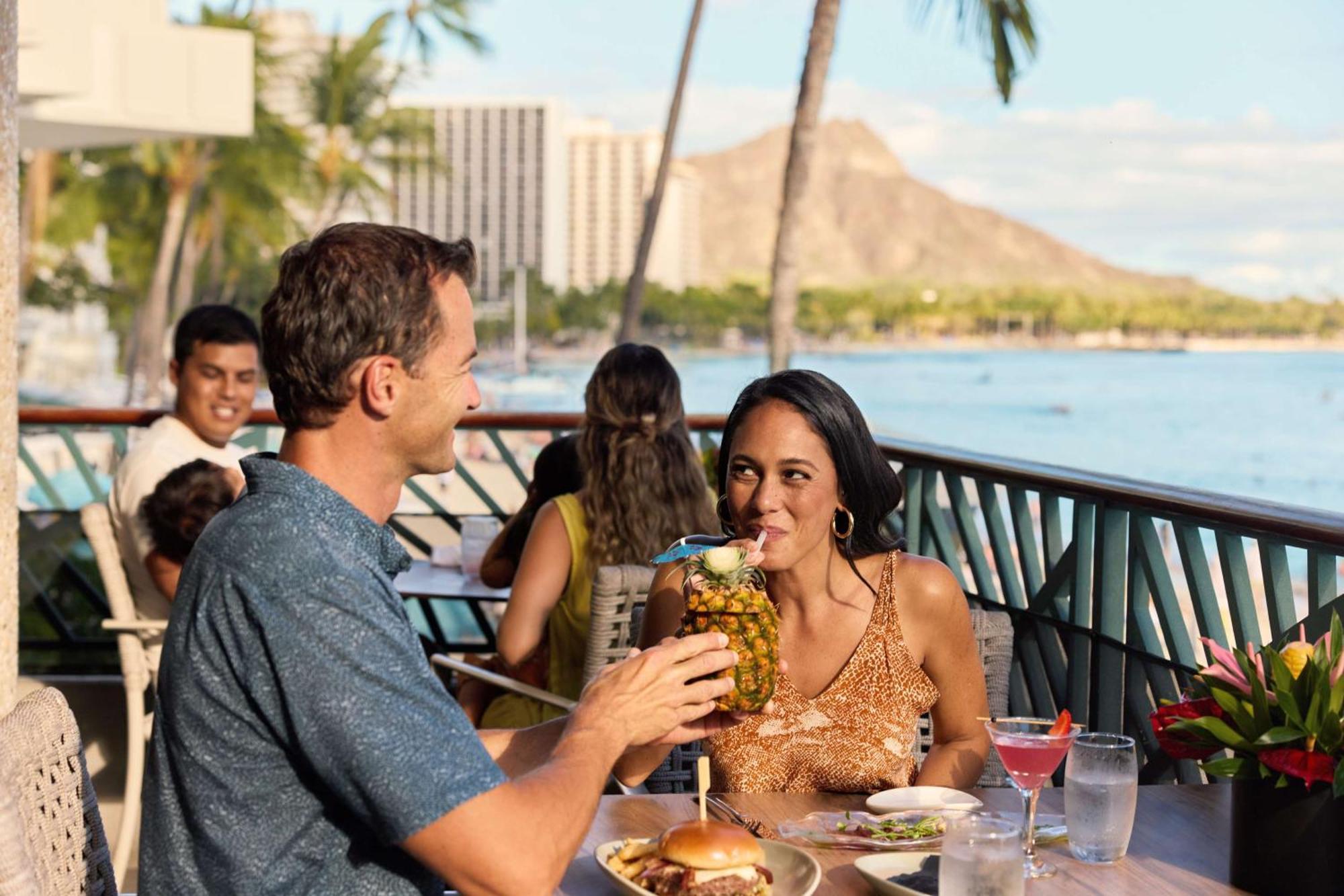 Resort Outrigger Waikiki 4*