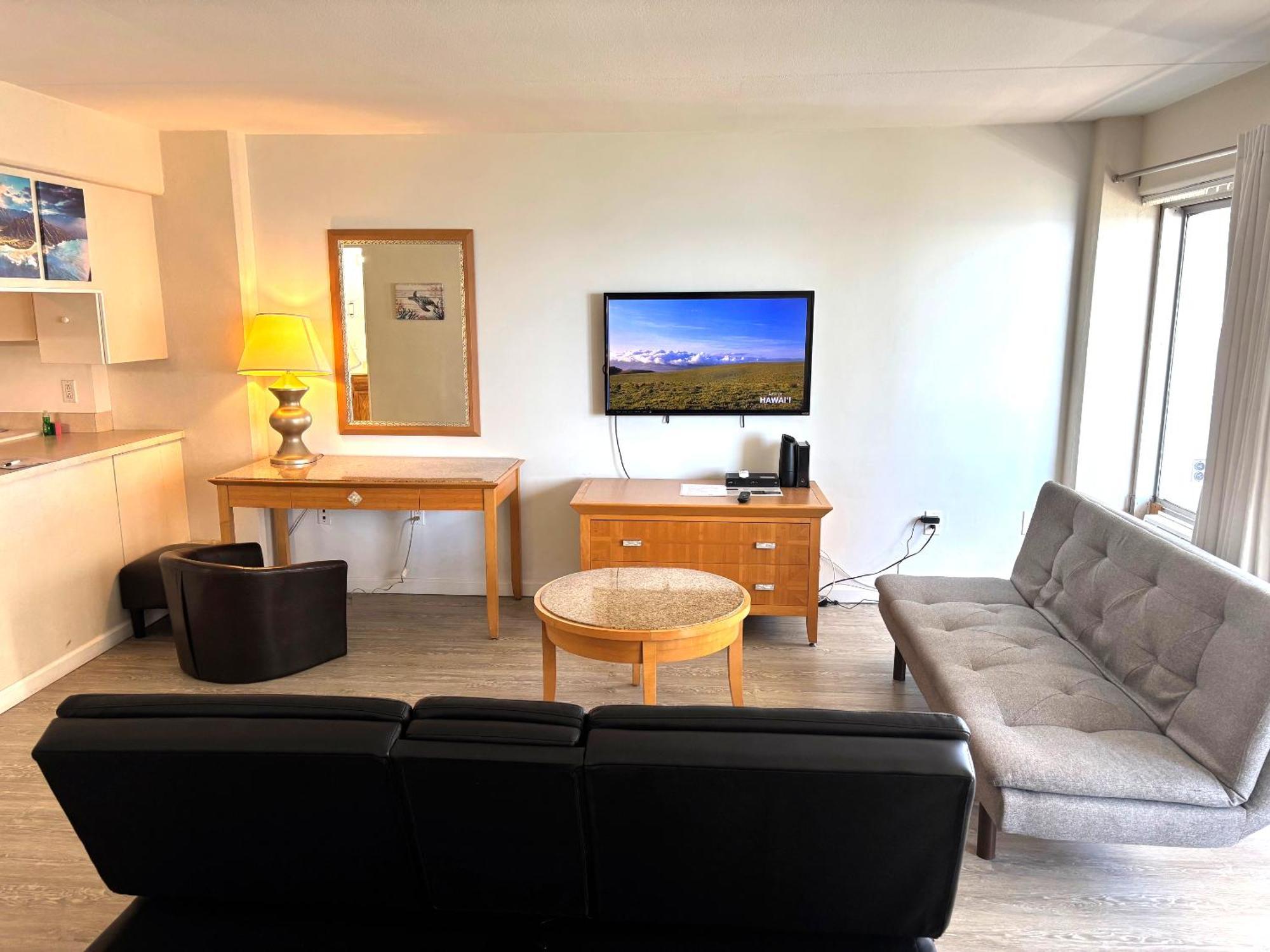 Ilikai 1042 - Spacious With Ocean-lagoon Views * Honolulu