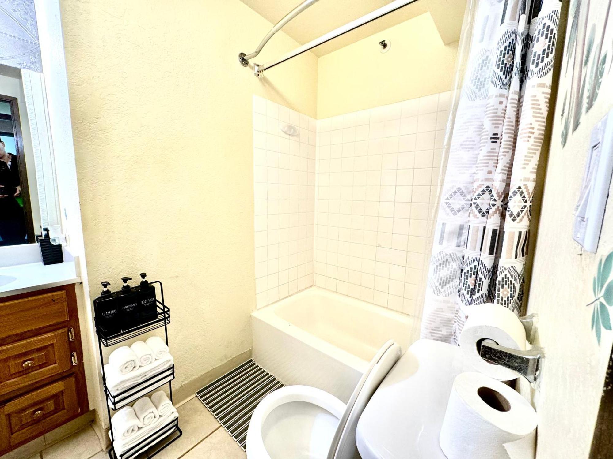 Apartment Ocean Canal Mountain View Steps From Waikiki 6person *