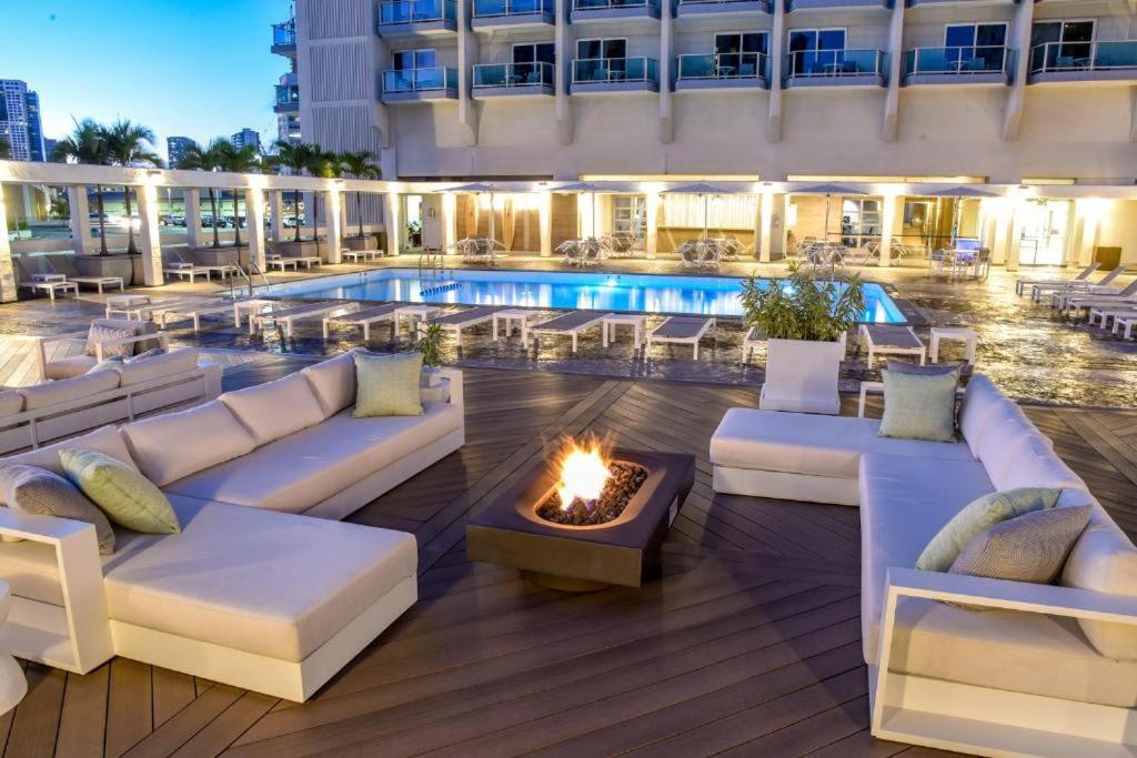 Stunning Ala Moana 25th Fl In Inn *