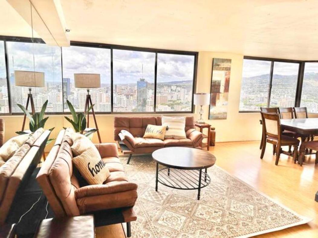 Penthouse Waikiki Panorama Ocean/mountain Views Honolulu