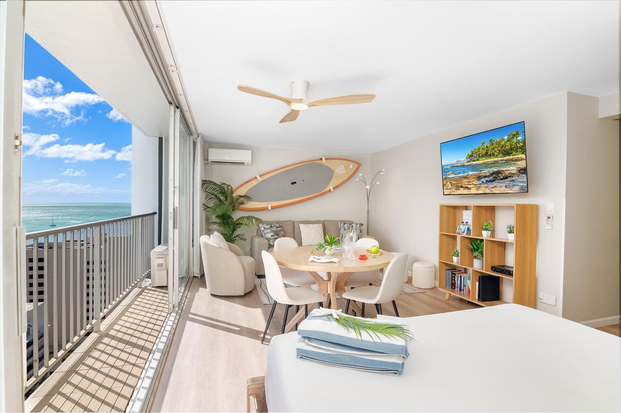 Stylish With Great Ocean Views & Near Beach! * Honolulu