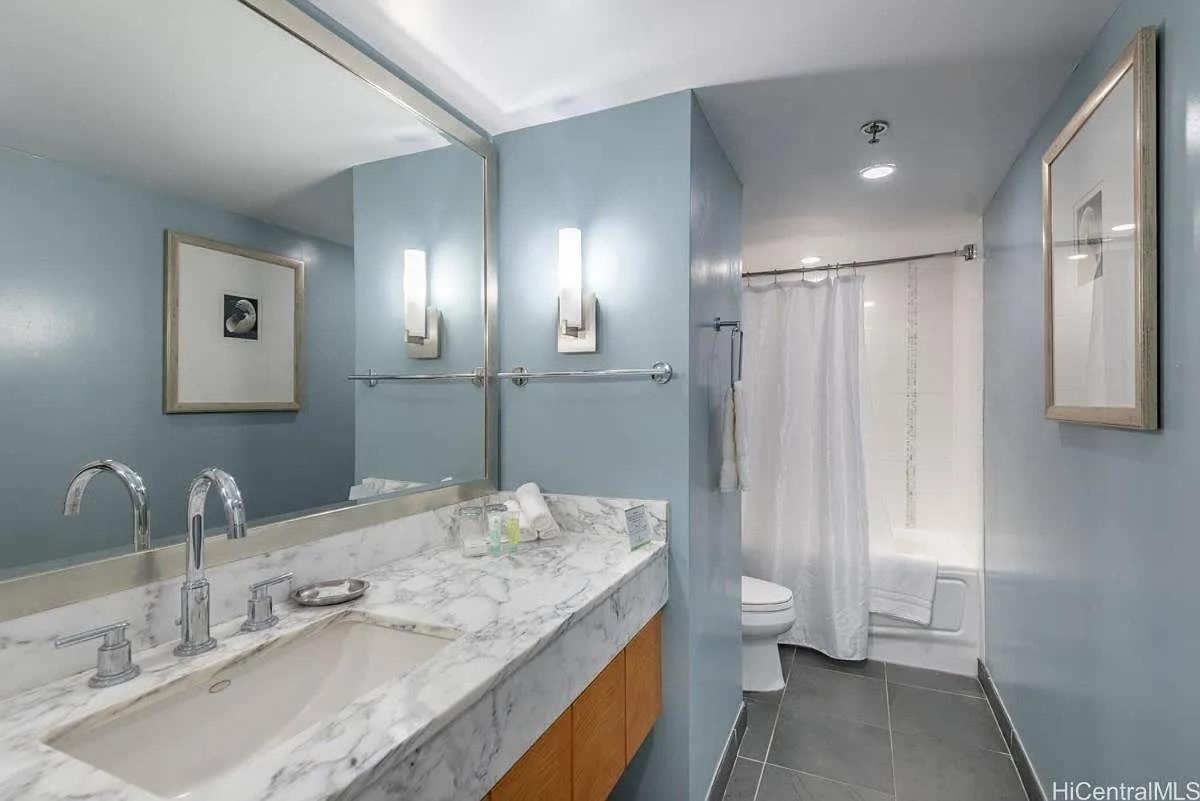 Stunning Ala Moana 1br W Balcony & Mountain Views 0626 * Honolulu