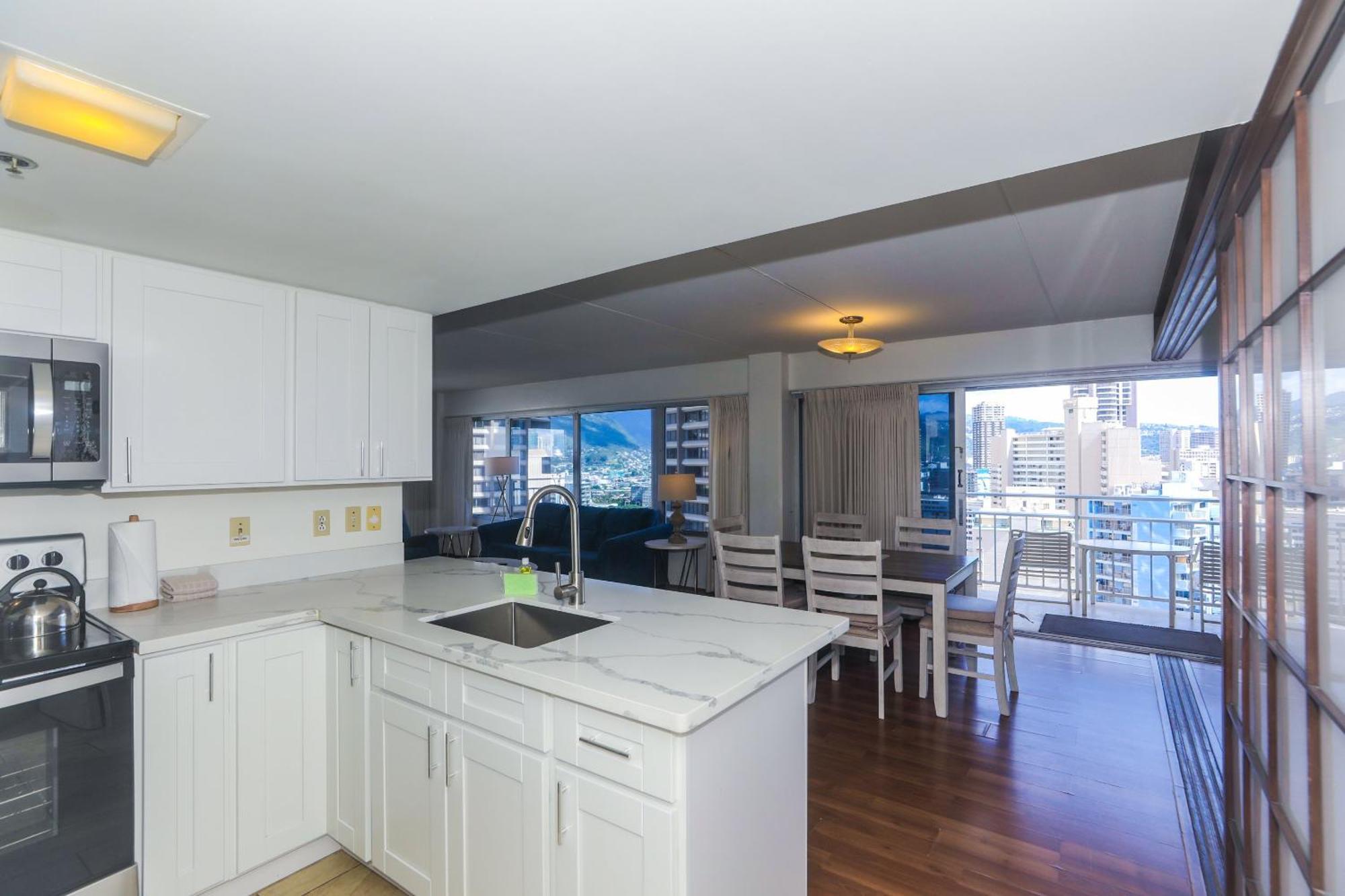 Ilikai Tower 1909 View 2br Apartment Honolulu