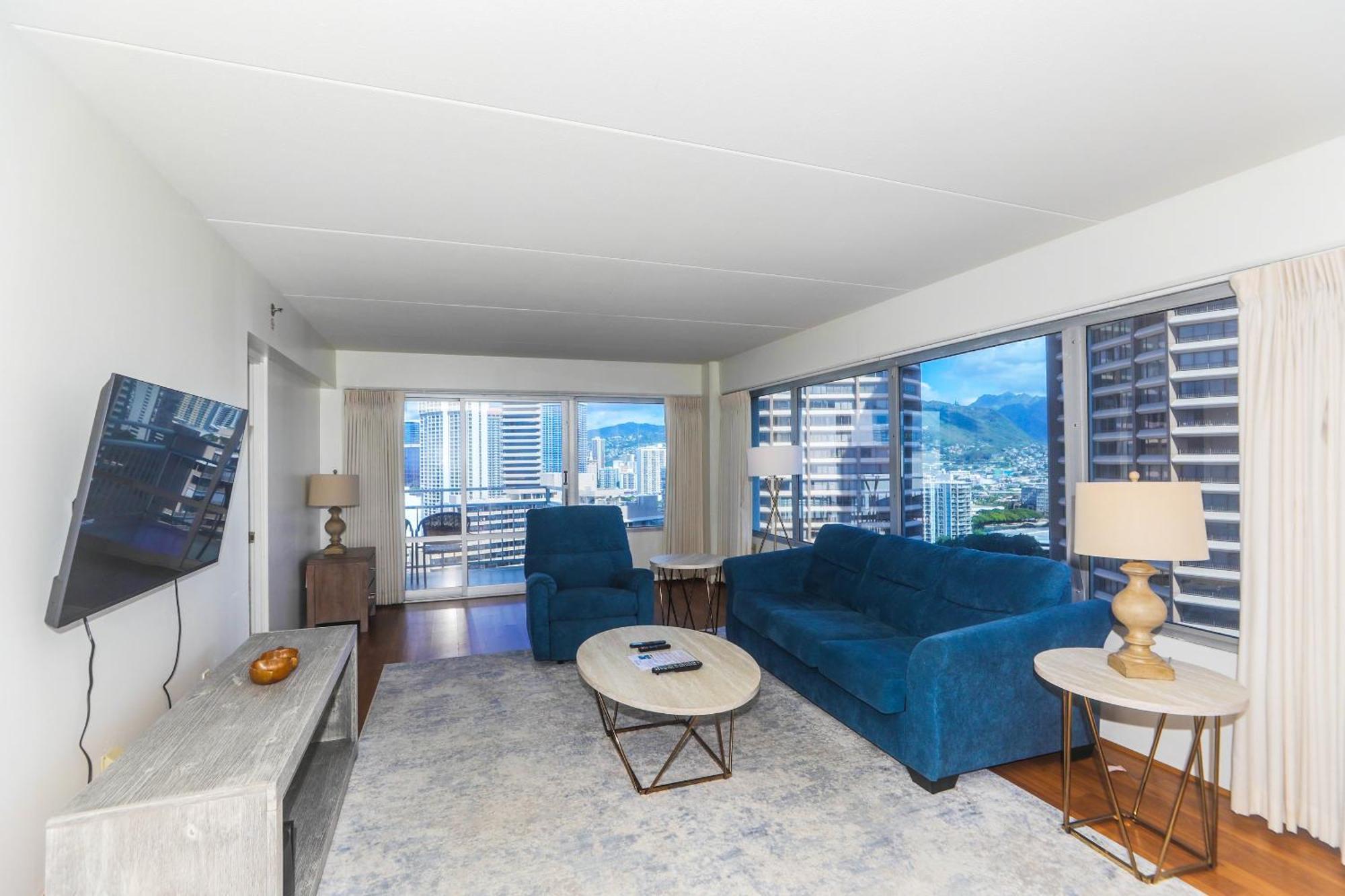 Ilikai Tower 1909 View 2br Honolulu