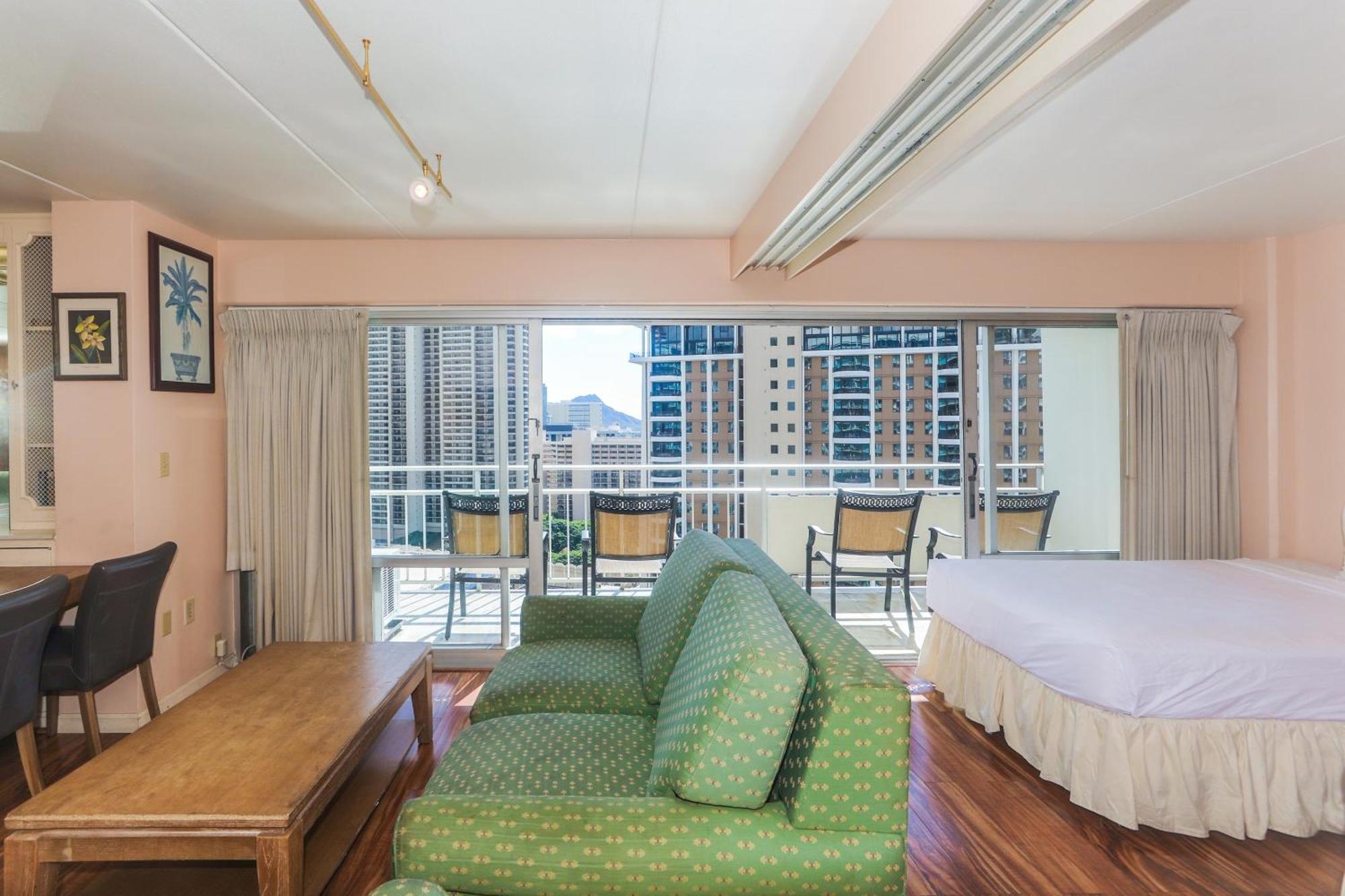 Apartment Ilikai Tower 1934 With Fully Equipped Kitchen - Great For Longer Stays!