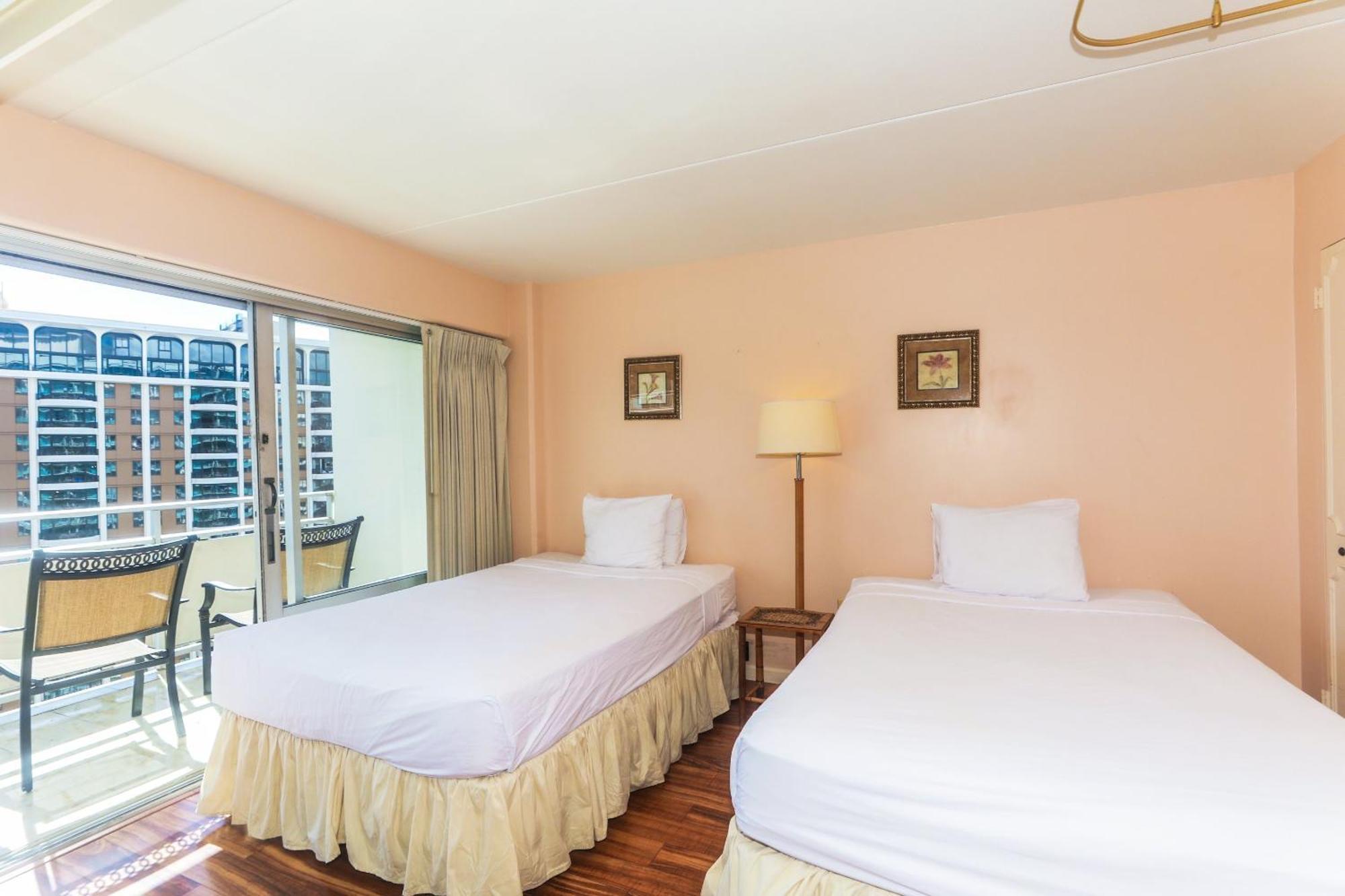 Ilikai Tower 1934 With Fully Equipped Kitchen - Great For Longer Stays! Apartment *