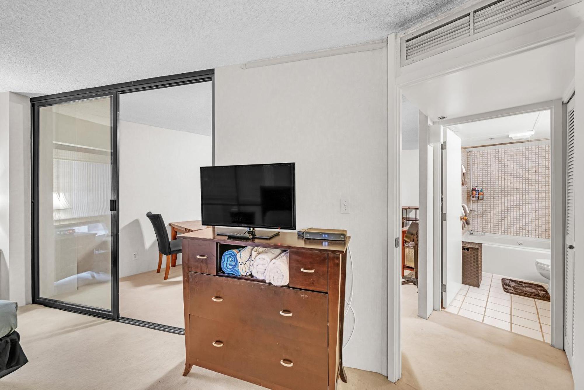 Chic Dt Executive Honolulu
