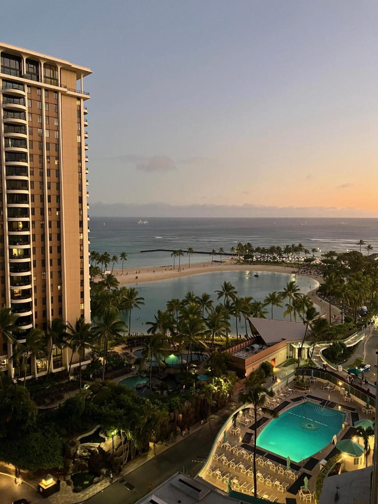Ilikai Tower 1230 * Honolulu