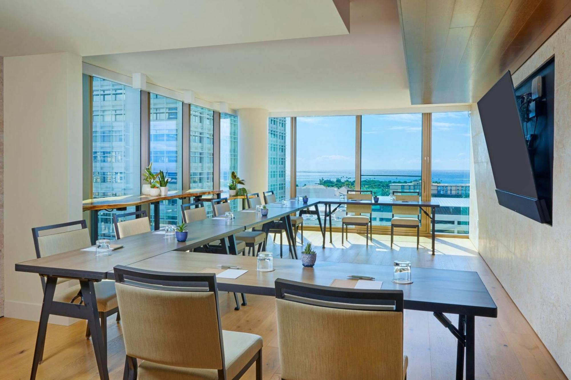 Renaissance & 5* Honolulu