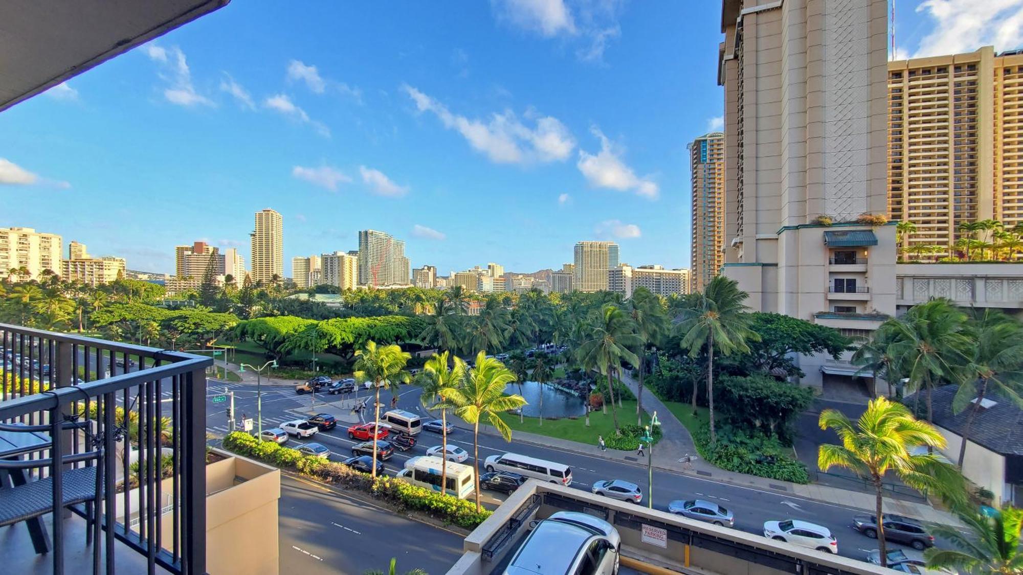 Palms At Waikiki Private *