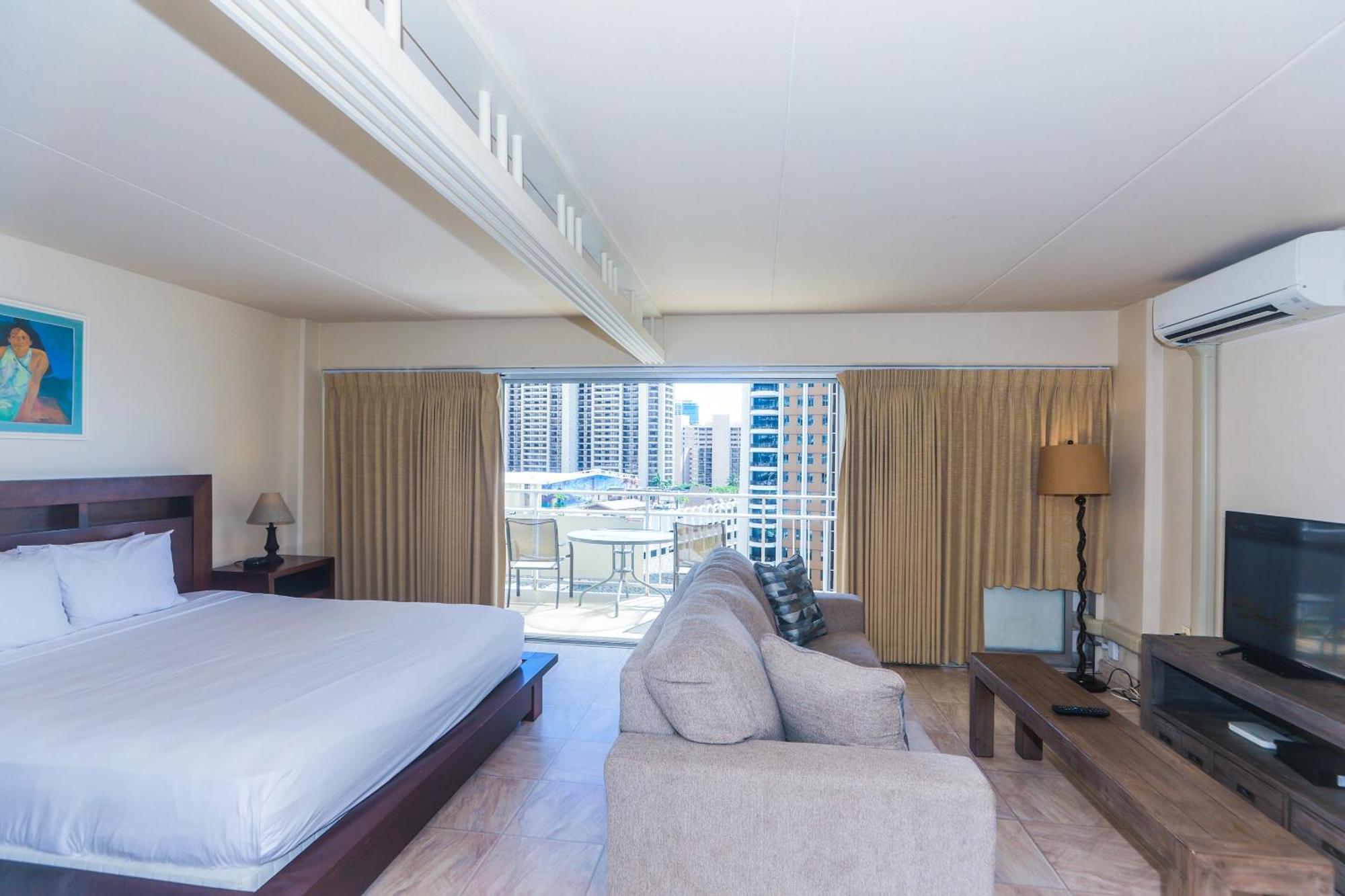 Ilikai Tower 936 Lagoon View 1br Apartment *