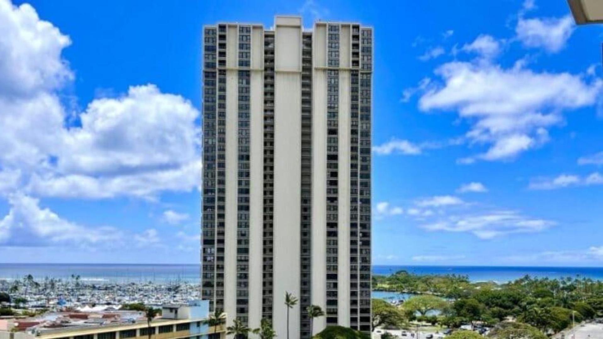 Ala Moana 10th Fl R4 Partial Ocean 2beds 4person Holiday home