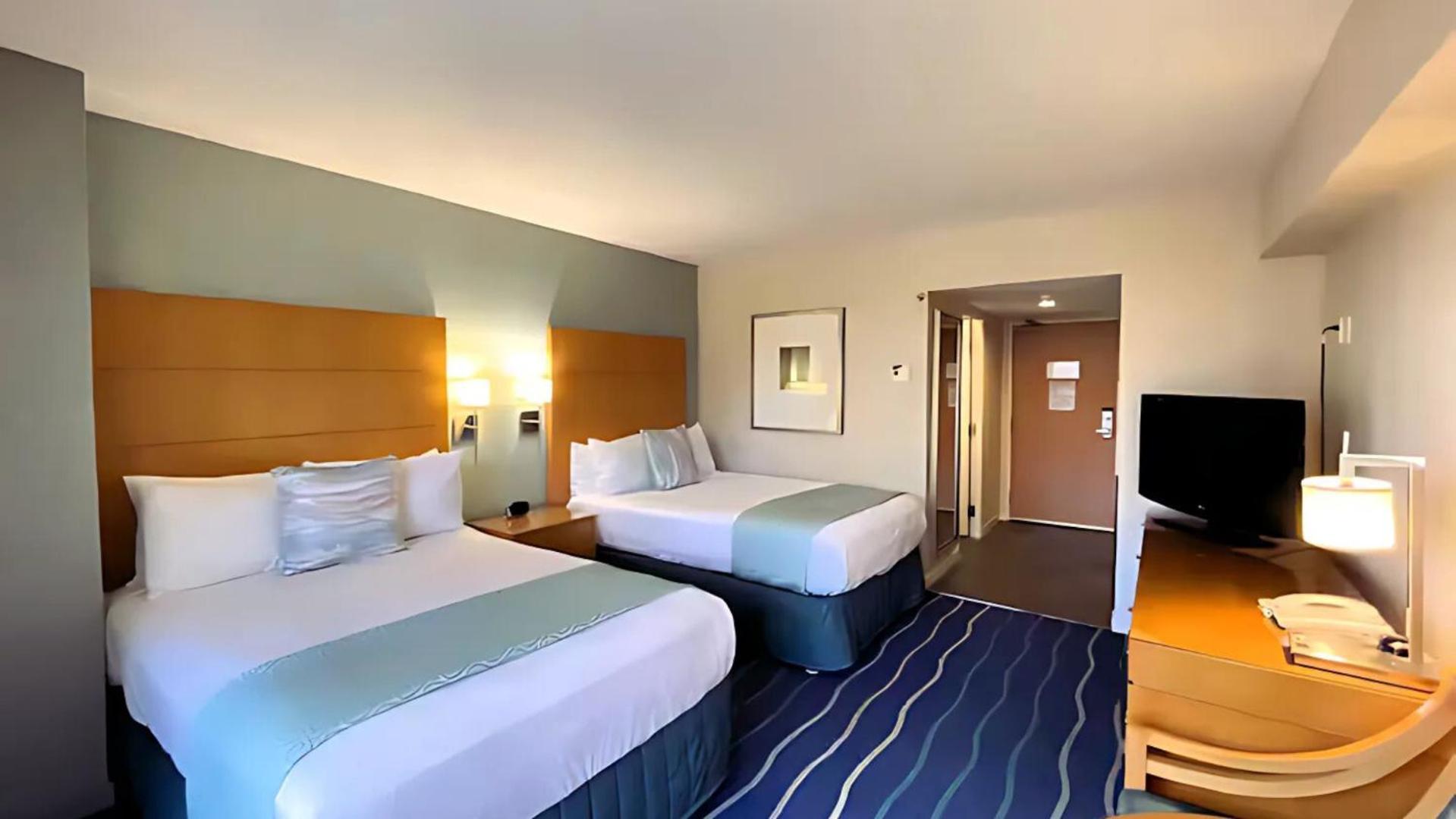 Holiday home Ala Moana 10th Fl R8 Partial Ocean 2beds 4person *