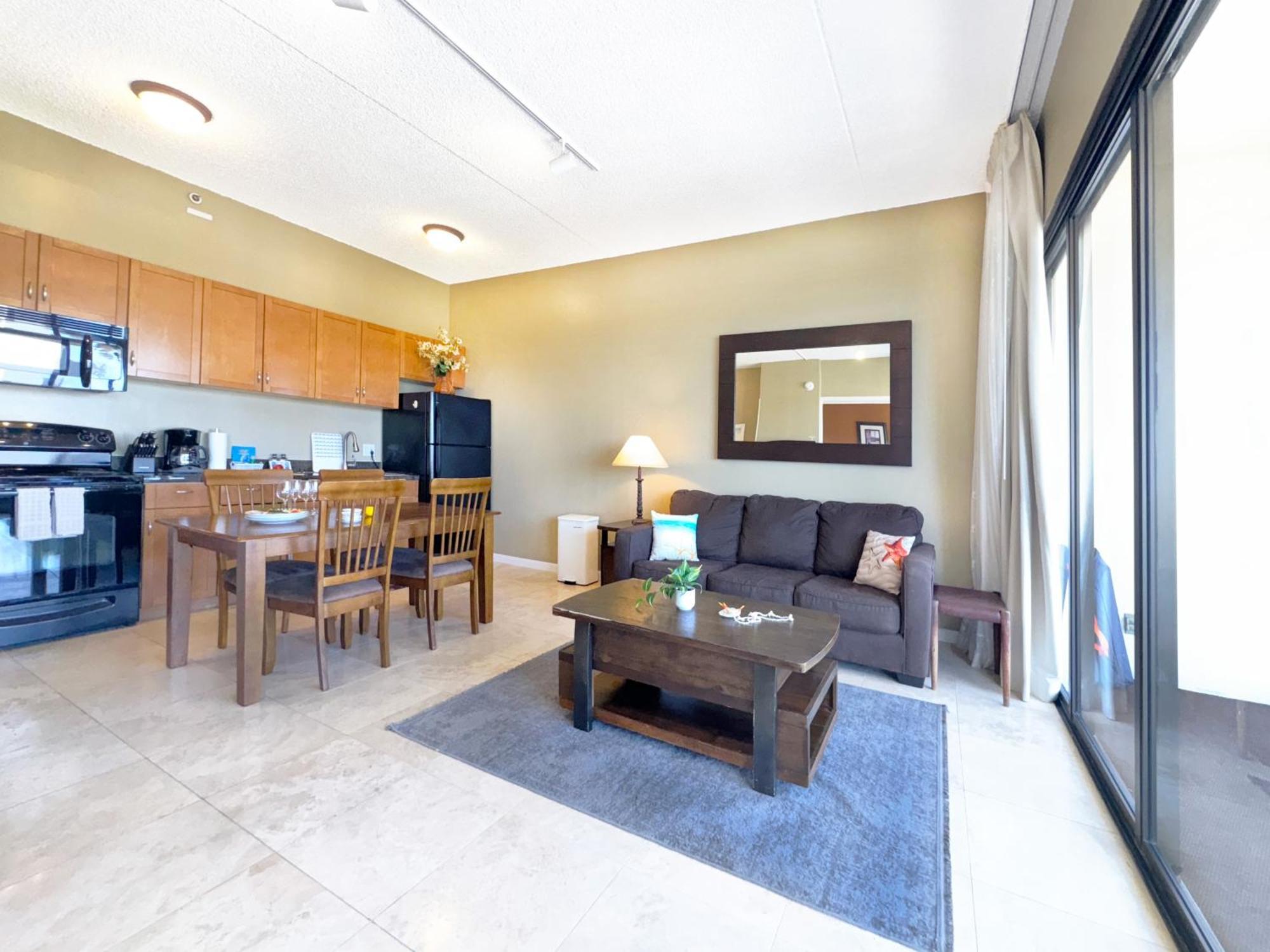 Diamond Head And Ocean View With Parking