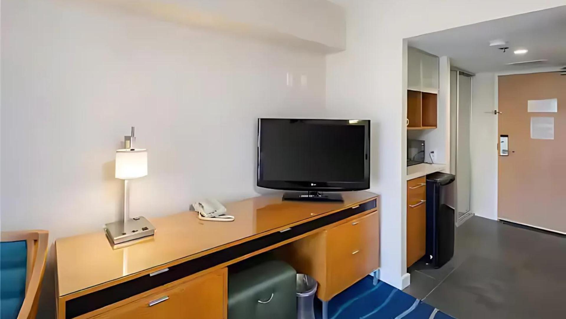 Holiday home Ala Moana 15th Fl R1 2doublebeds 4person