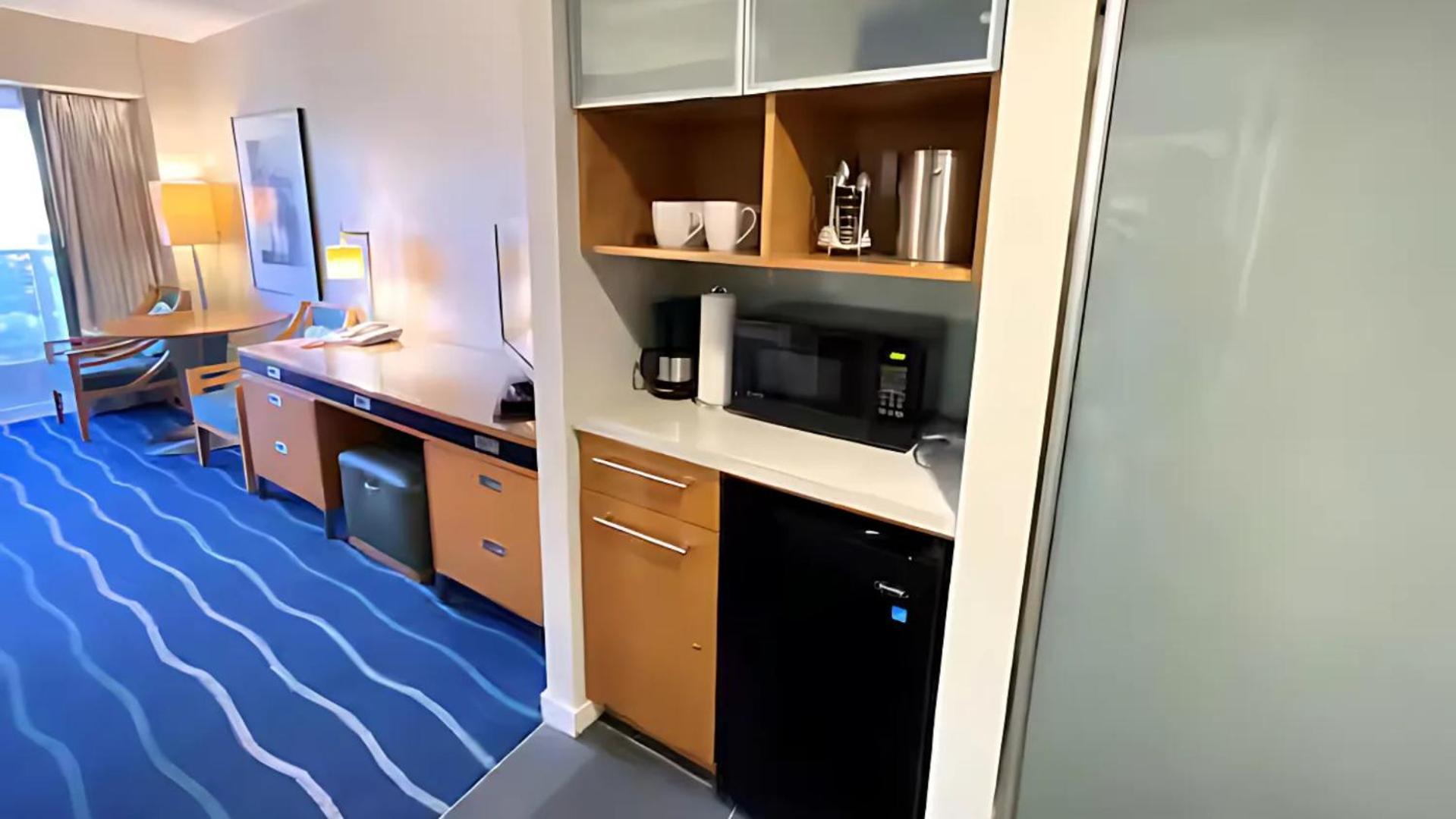 Ala Moana 15th Fl R1 2doublebeds 4person *