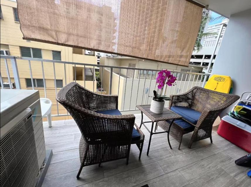 Apartment 2 Minute Walk To Waikiki Beach, Free Parking