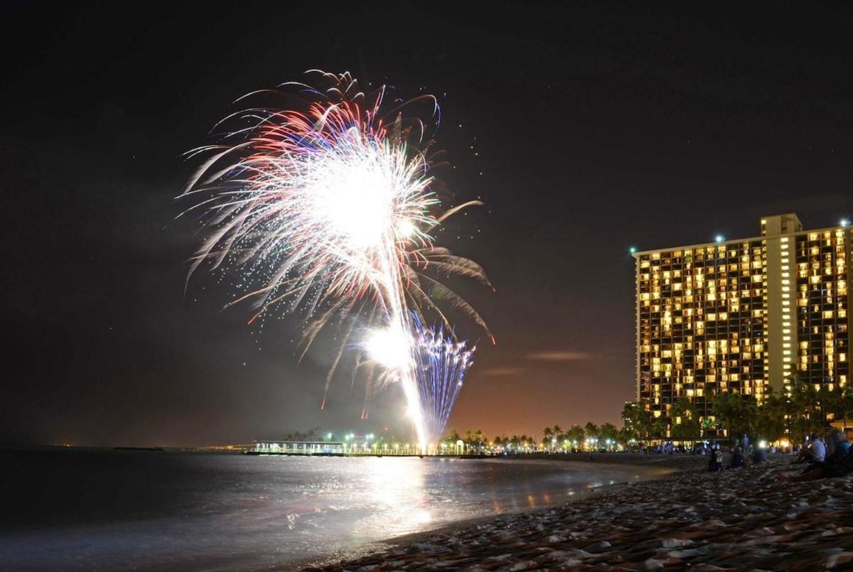 Apartment Waikiki With Parking!!! *