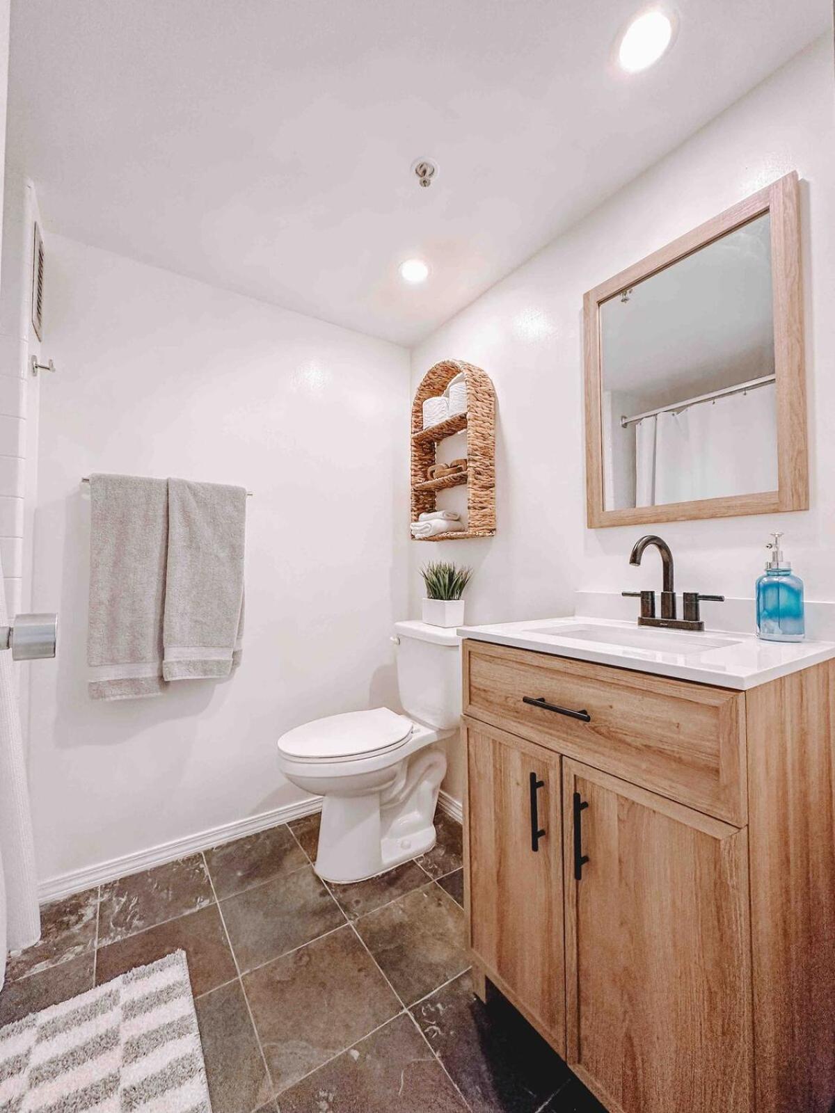 Waikiki With Parking!!! Apartment