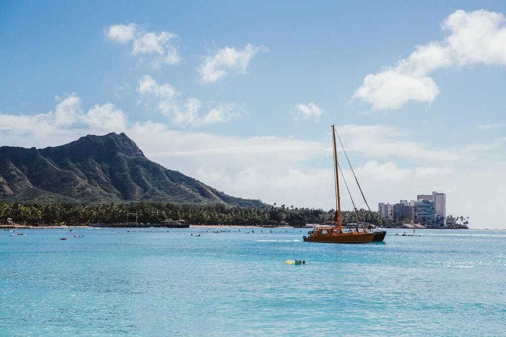 Waikiki Shore By Outrigger - Select Your Unit Apartment *