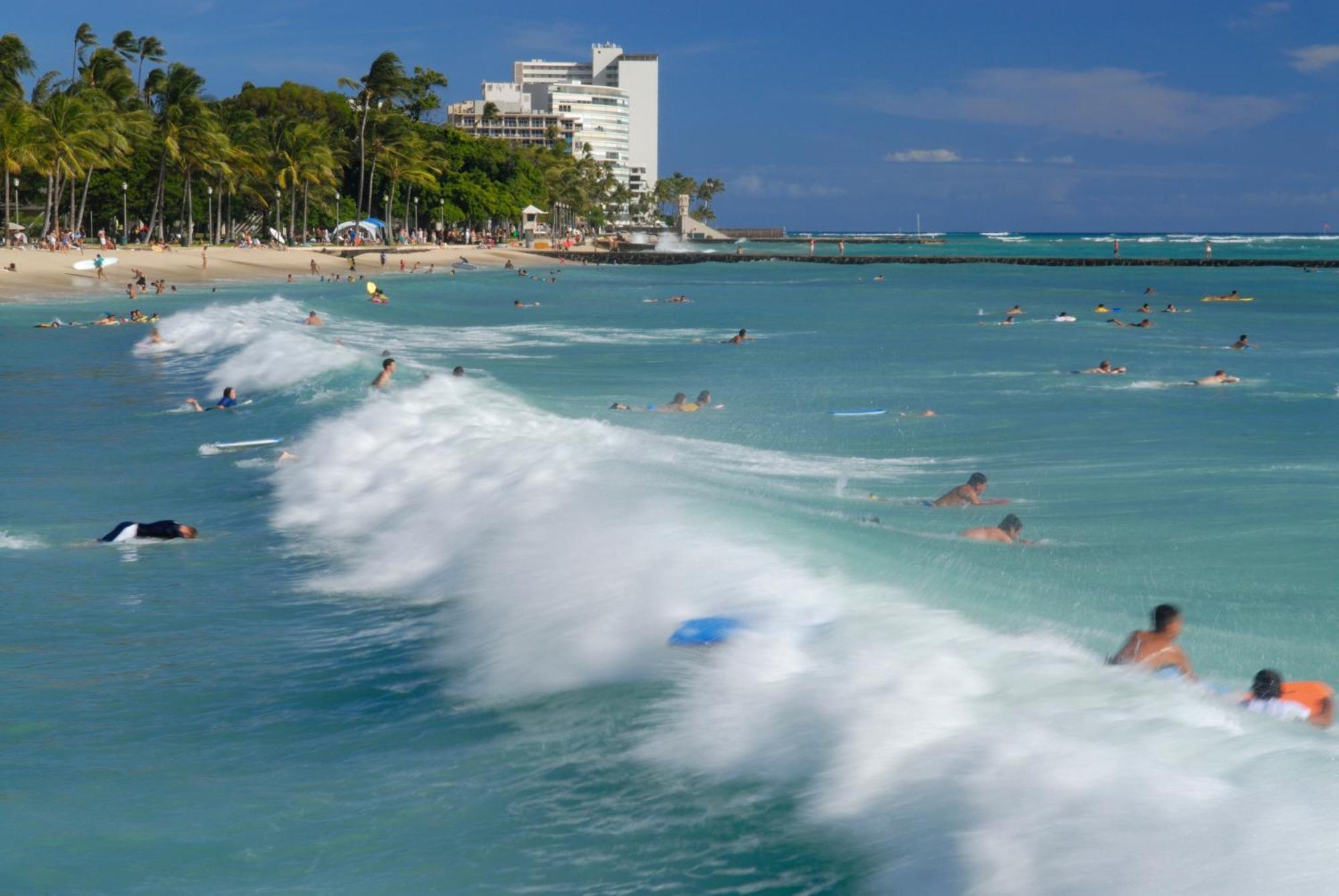 Waikiki Banyan Fabulous Ocean View With Free Parking Honolulu