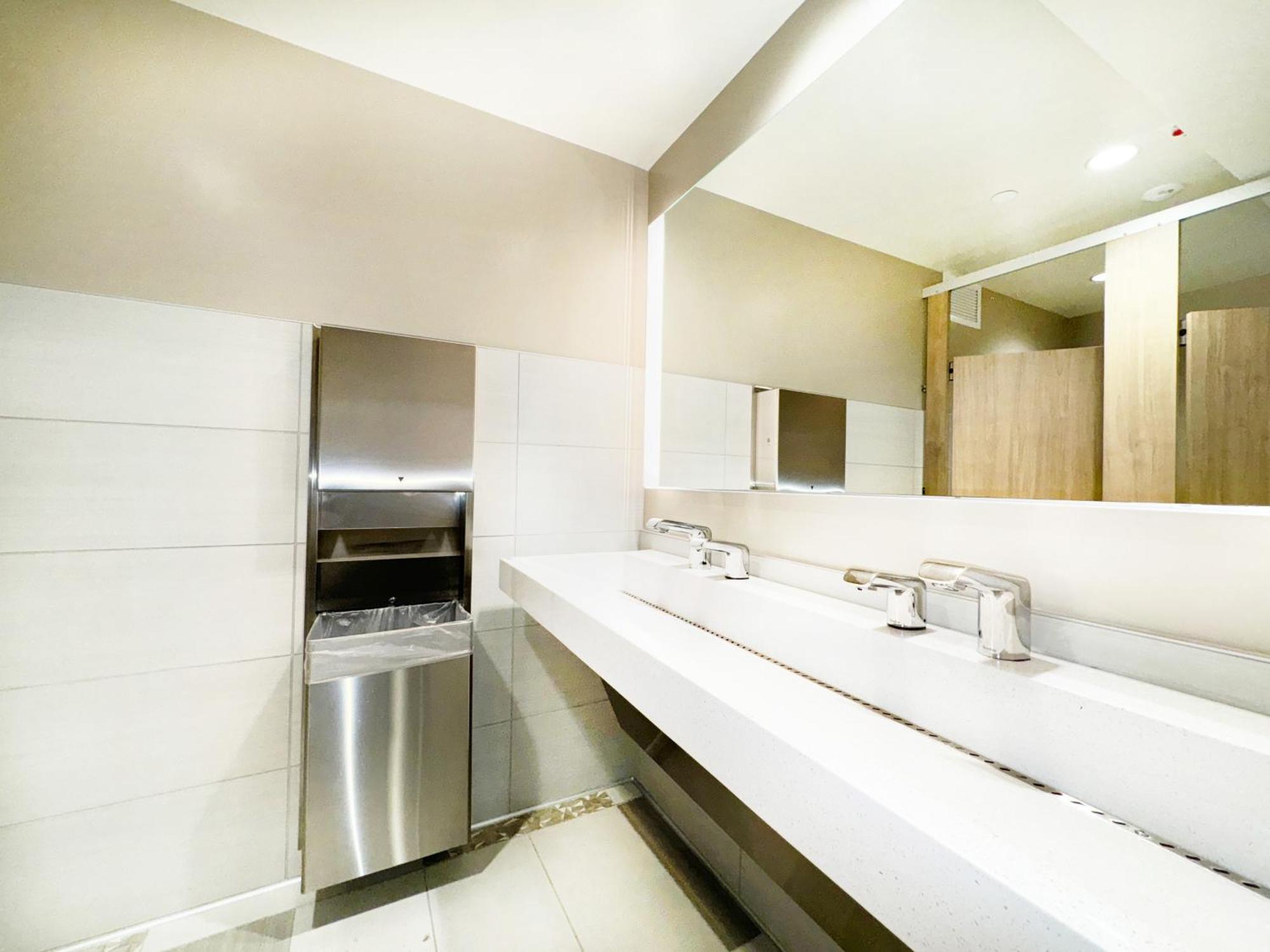Apartment Waikiki Banyan Fabulous Ocean View With Free Parking