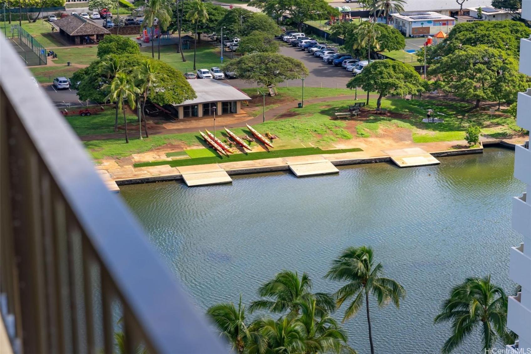 Brooks Vacations 4 Star Wyndham 1803 Waikiki