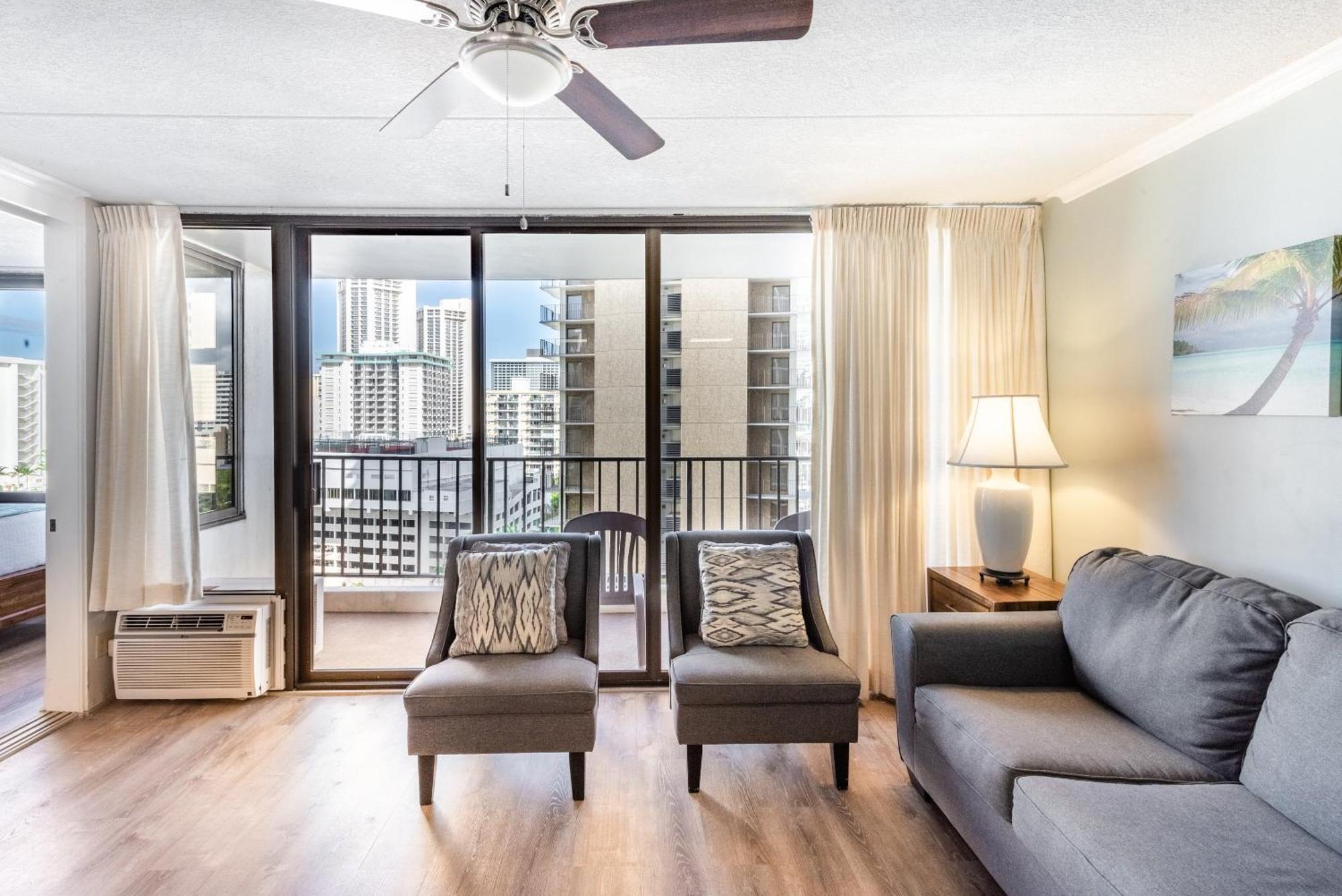 Apartment Breezy Ocean View Waikiki Condo With Free Parking!