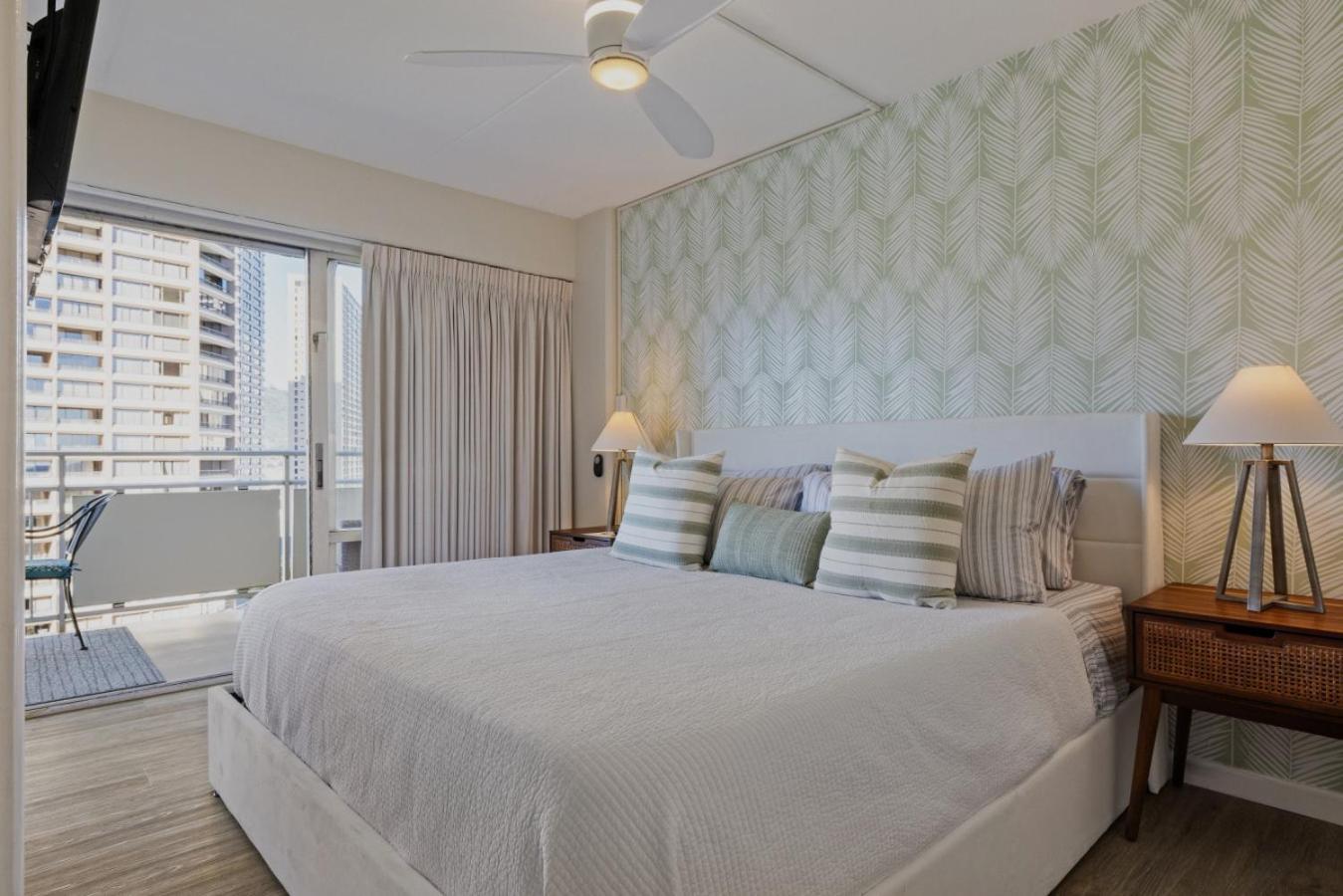 1419 Ilikai Collection 5 Luxury And Beachfront Location * Honolulu