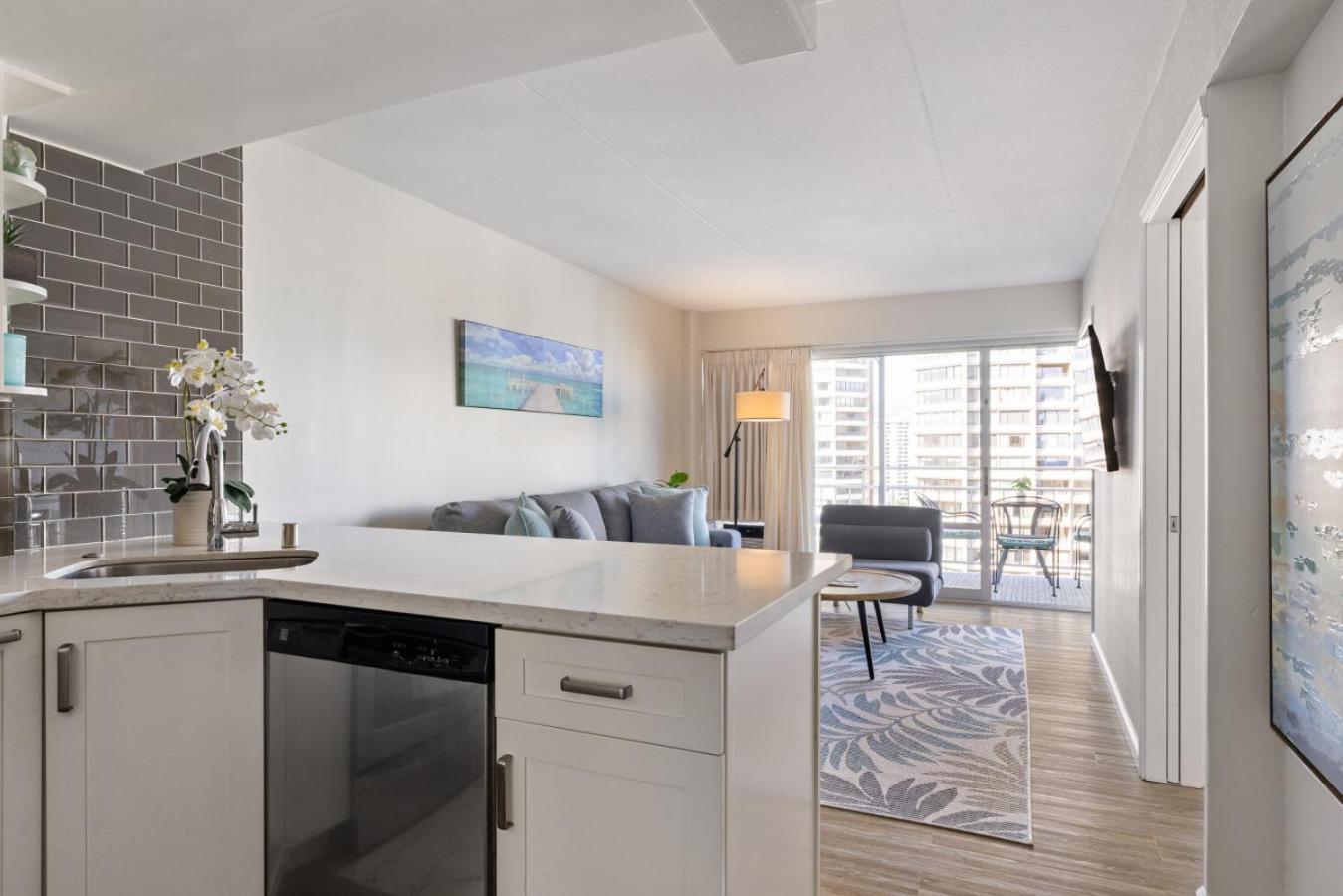 1419 Ilikai Collection 5 Luxury And Beachfront Location