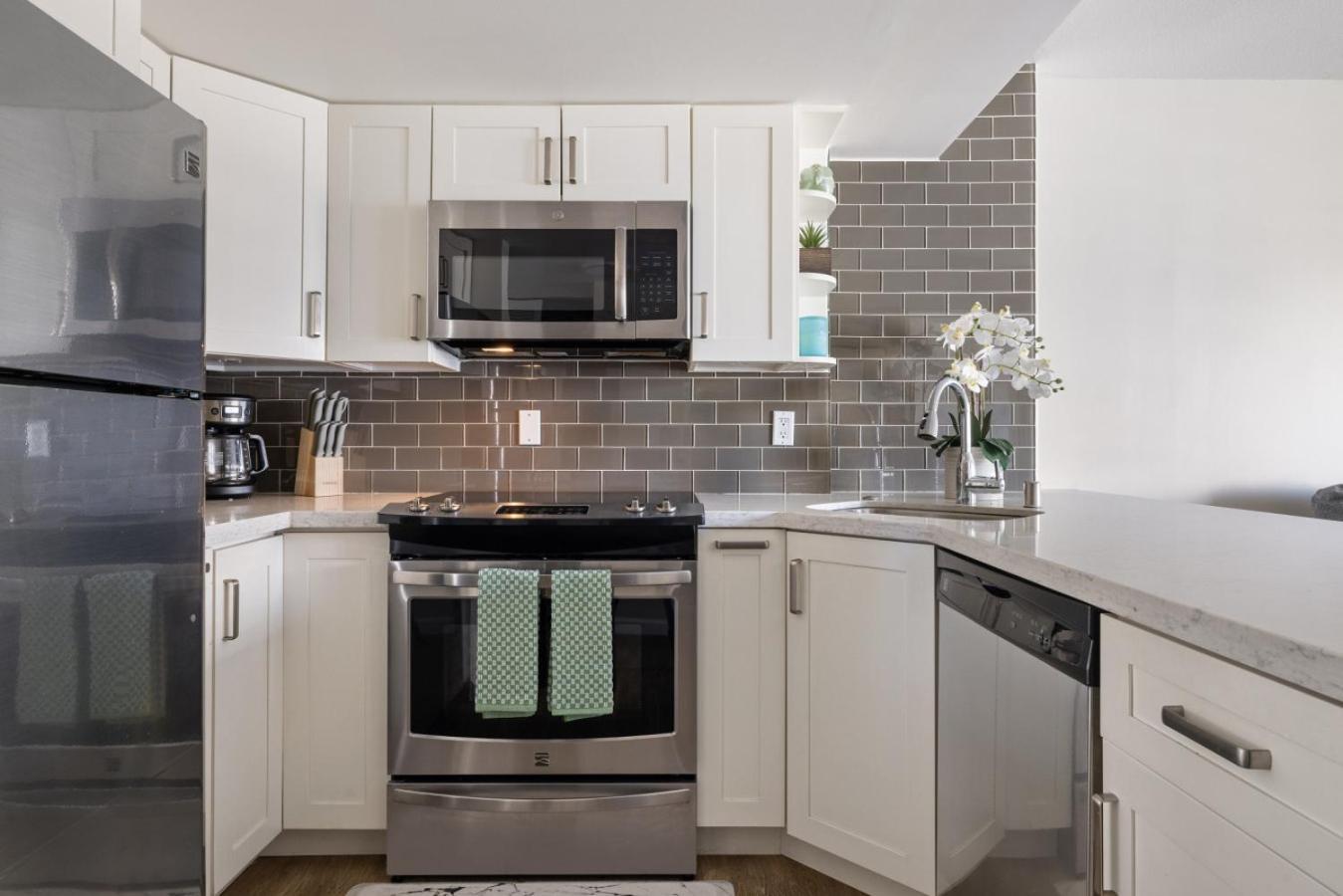 1419 Ilikai Collection 5 Luxury And Beachfront Location Apartment Honolulu