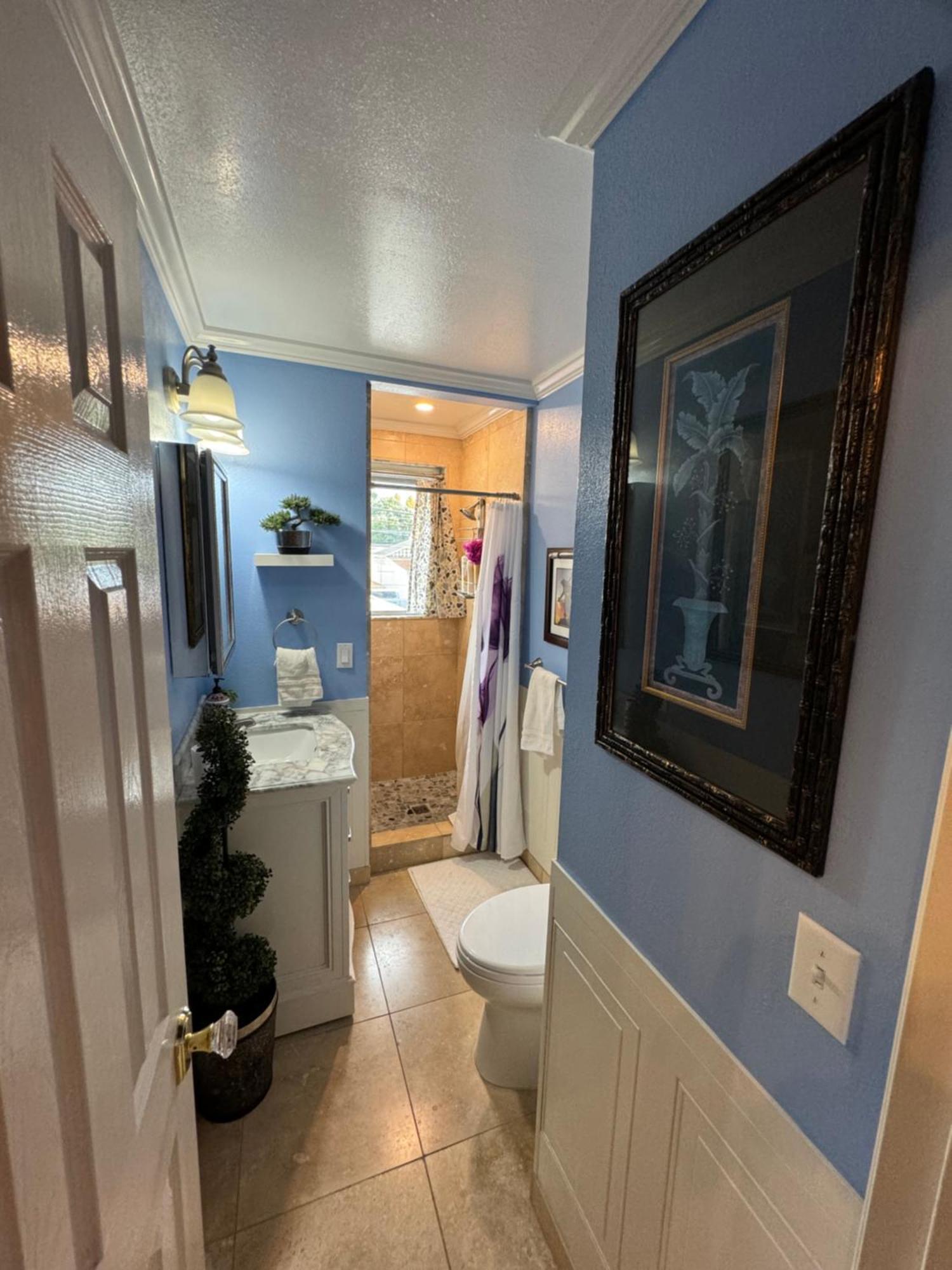 Private Bedroom In Shared Waikiki Area 30 Day Minimum * Honolulu